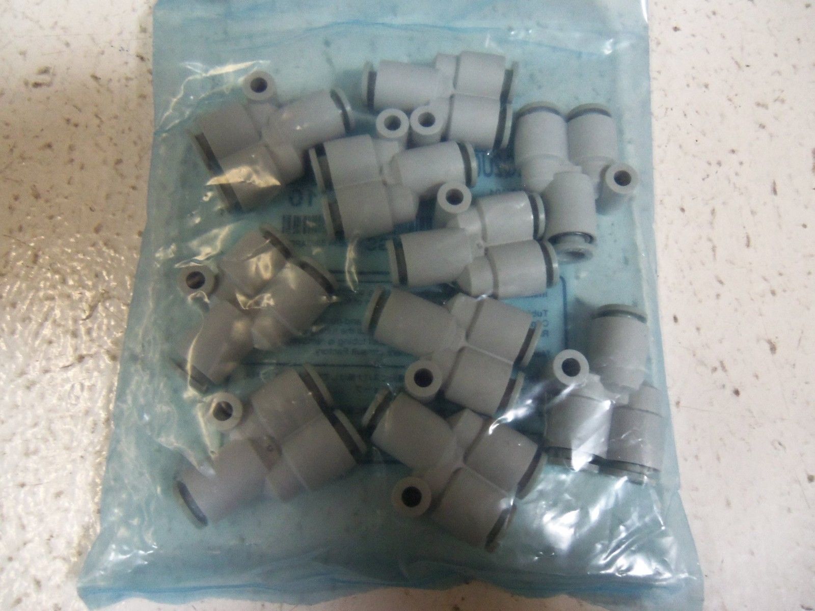 LOT OF10 SMC FITTINGS KQ2U06-00  NSMP