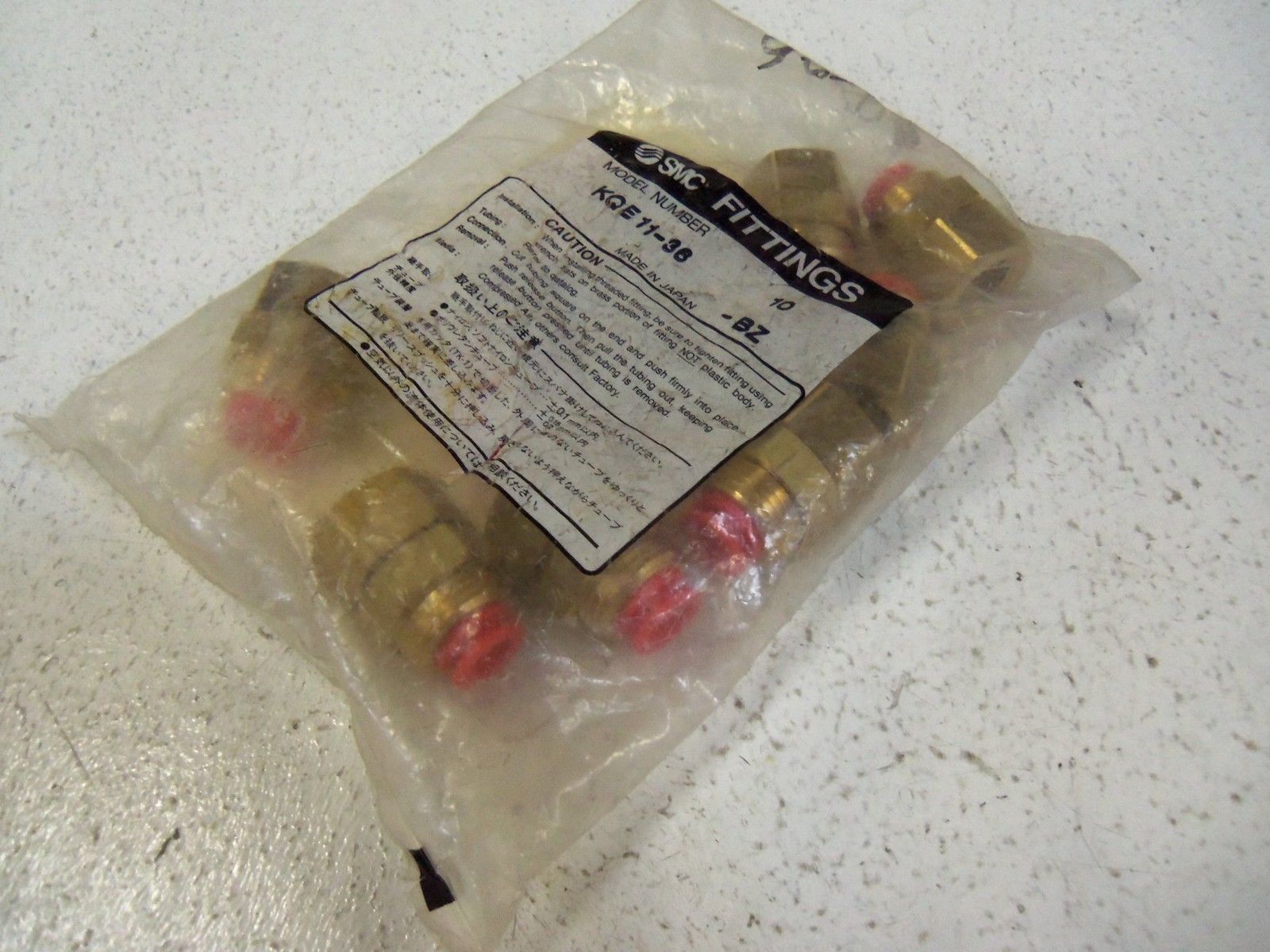 LOT OF 10 SMC FITTINGS KQE11-36 NSMP