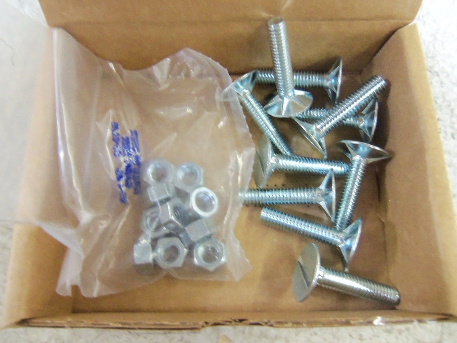 LOT OF 10 TAPCO 5/16-18 X 1-1/2 BOLTS NSMP