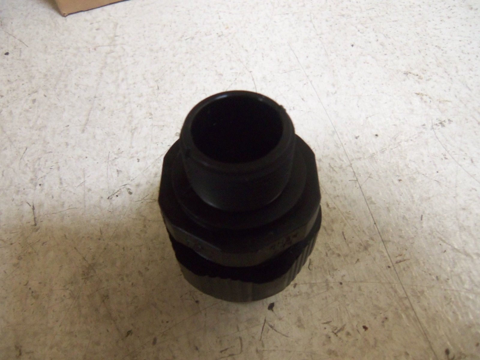 LOT OF 10 THOMAS & BETTS LT75PISO25 CONDUIT NSMP