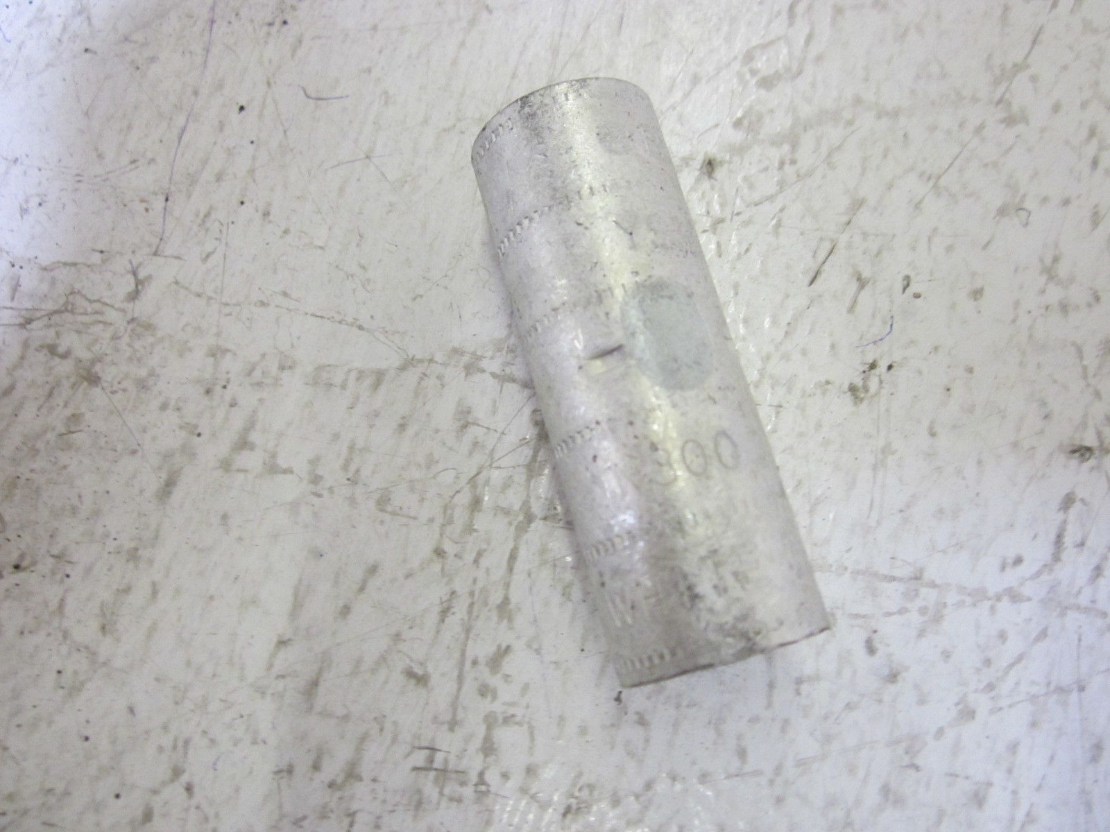 LOT OF 11 BURNDY YS30L BUTT SPLICE NSMP