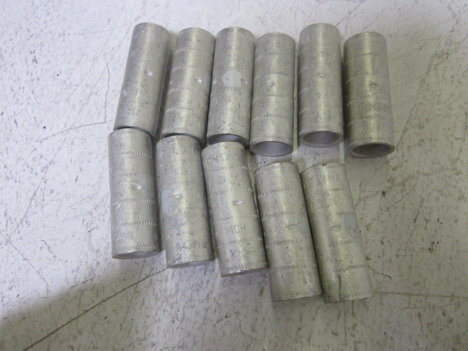 LOT OF 11 BURNDY YS30L BUTT SPLICE NSMP