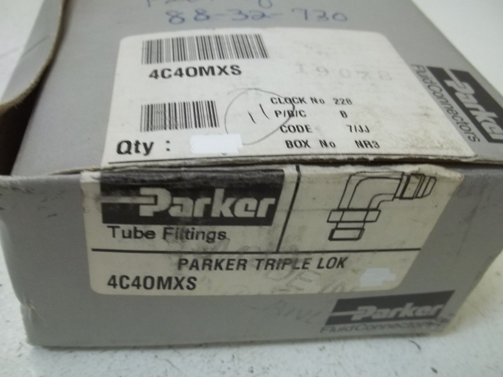 LOT OF 11 PARKER 4C40MXS  NSMP