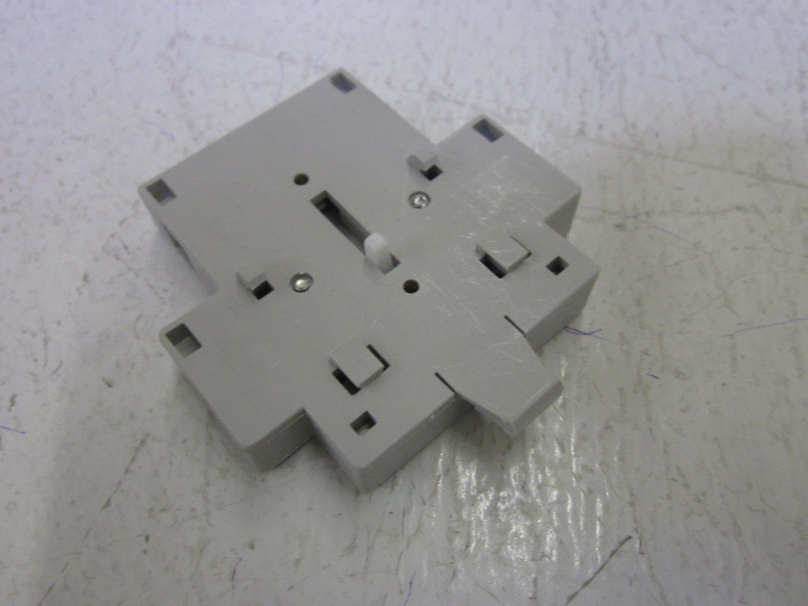 LOT OF 12 AUTIOMATION DIRECT GN-15S11 690V CONTACTOR NSMP