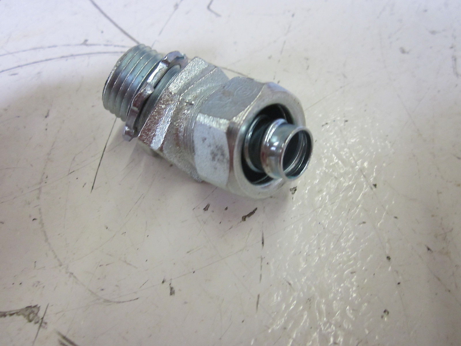 LOT OF 14 APPLETON ST-4538 MALL IRON ST 45 DEG. CONNECTOR 3/8" NSMP