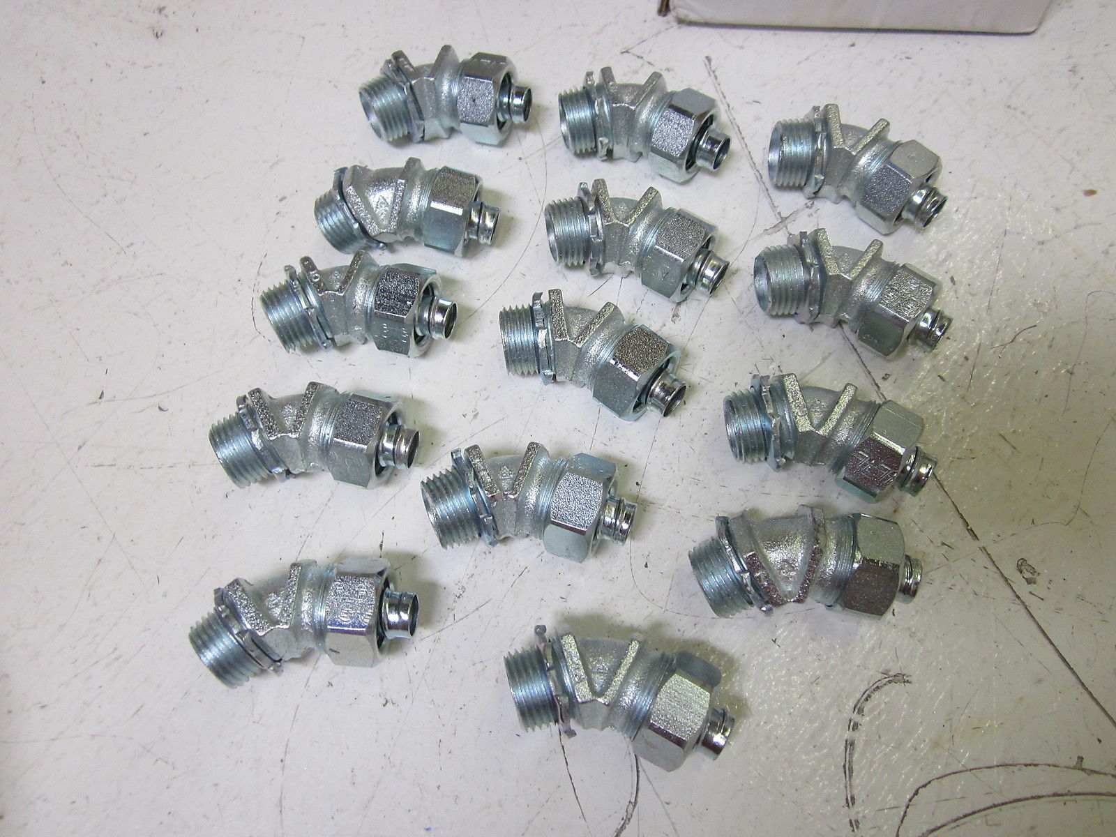 LOT OF 14 APPLETON ST-4538 MALL IRON ST 45 DEG. CONNECTOR 3/8" NSMP