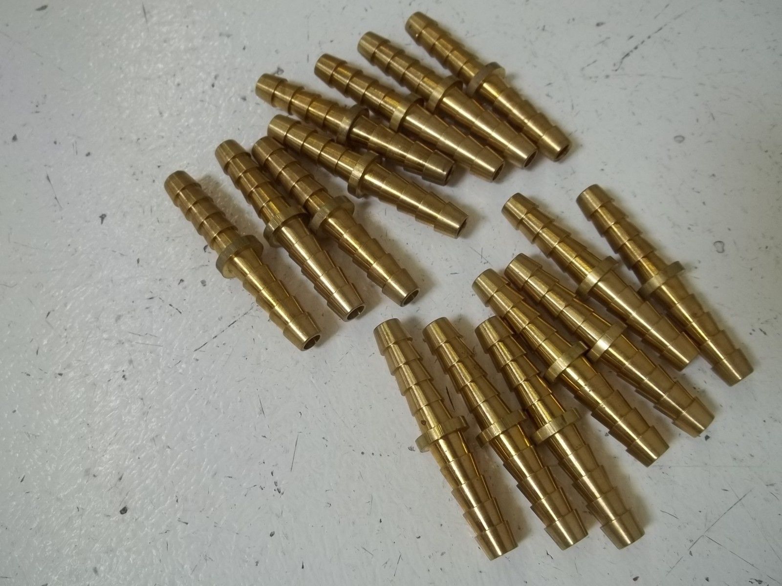 LOT OF 15 BRASS BARBED DIXBM-2 HOSE 1/4" NSNP