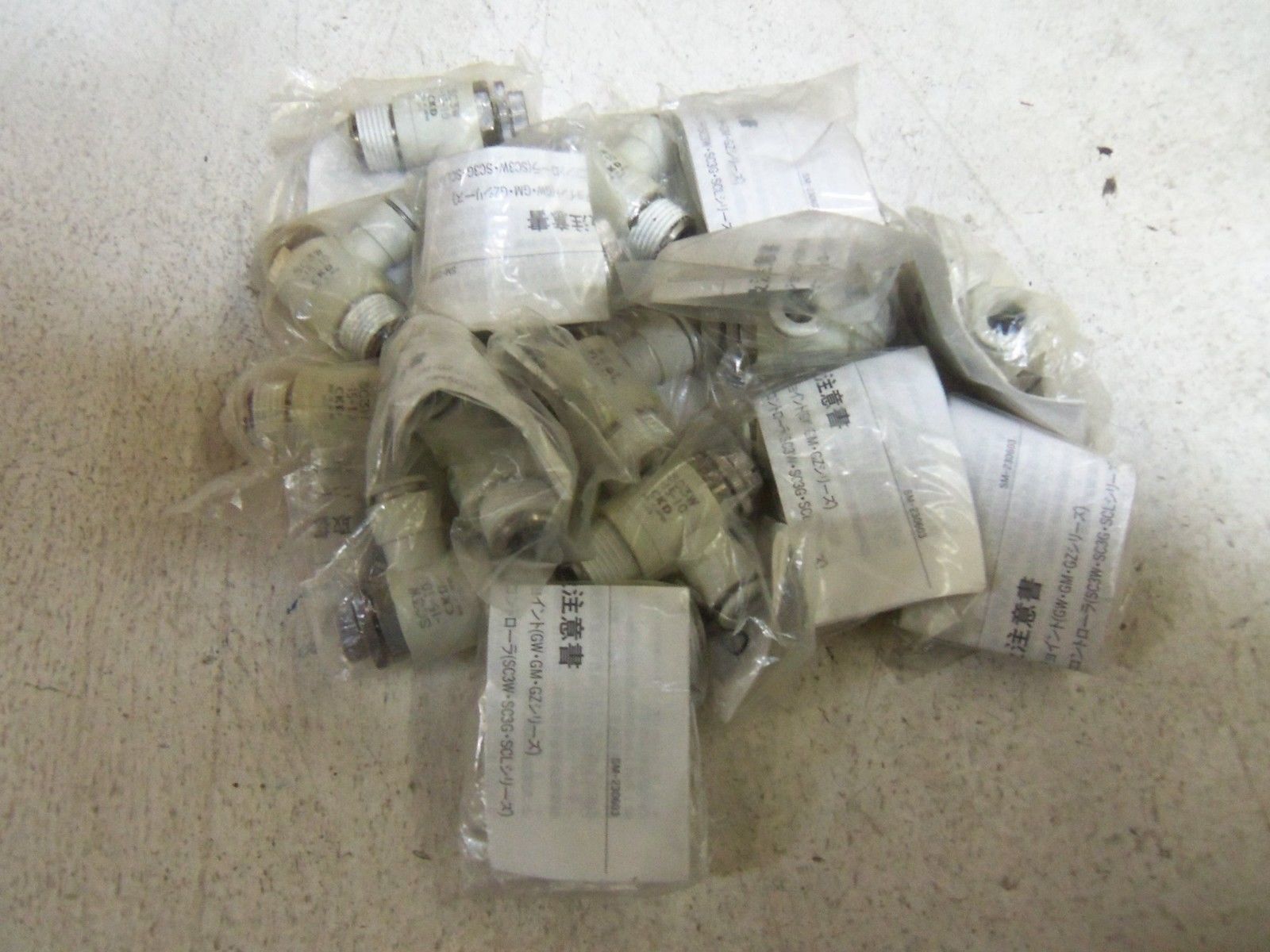 LOT OF 15 CKD SC3W-15-10 SPEED CONTROL VALVE NSMP