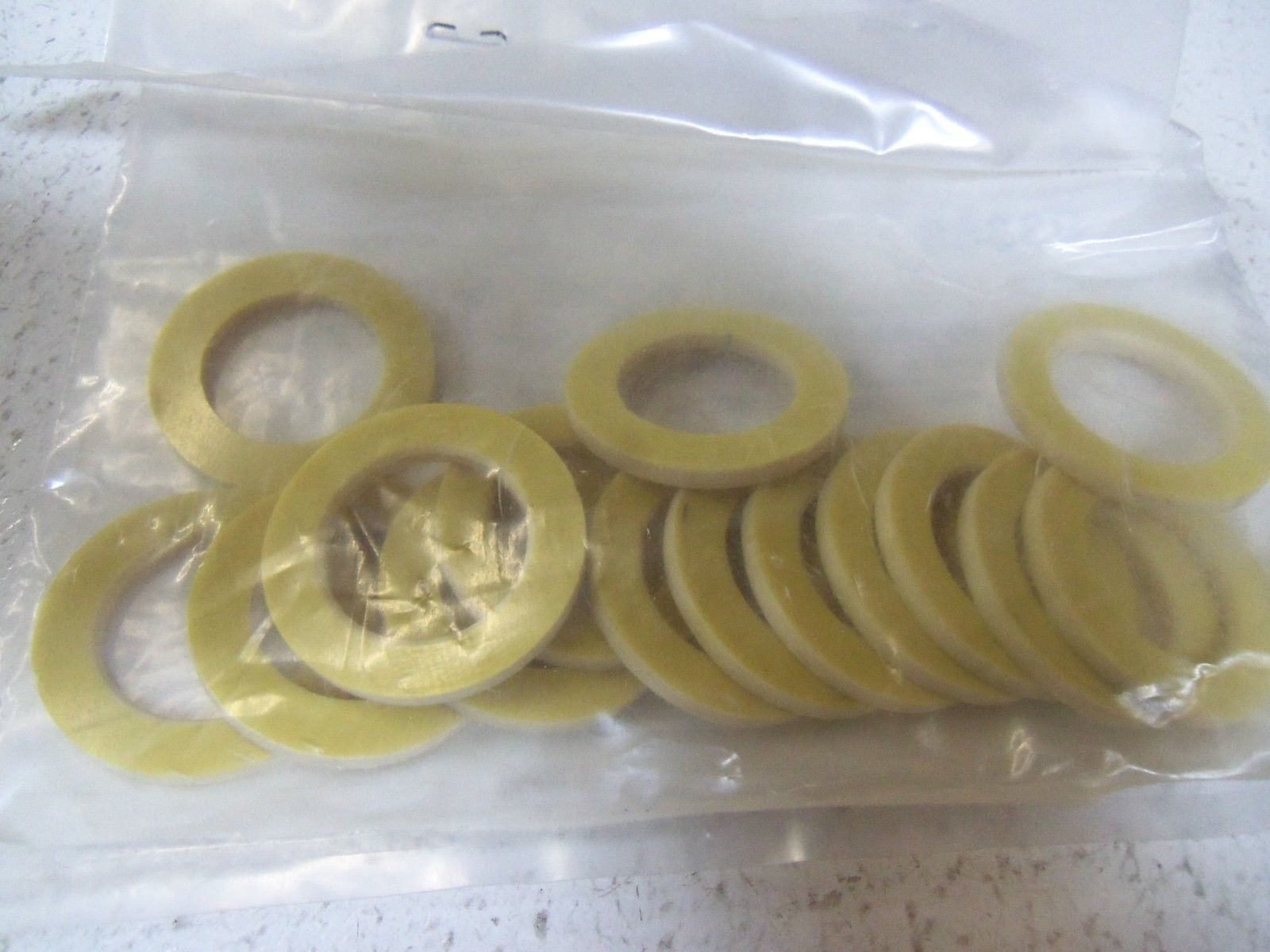 LOT OF 15 INSULATOR WASHER 4-408368 NSNP