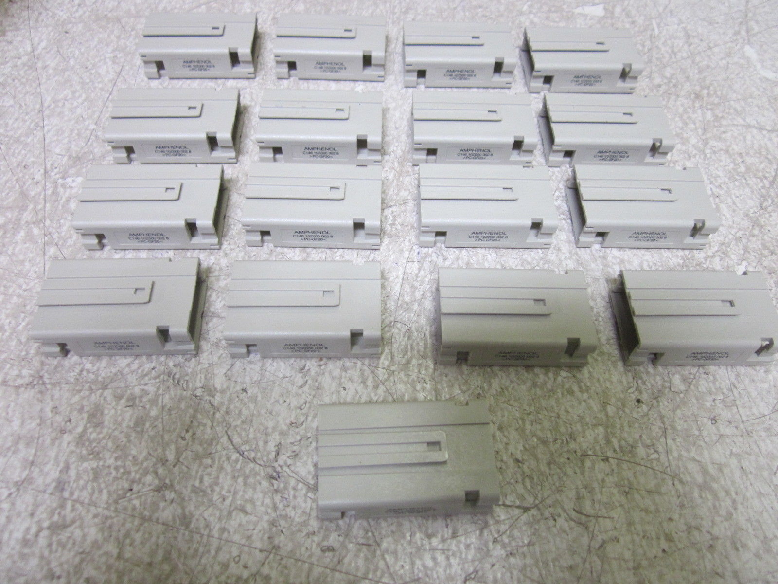 LOT OF 17 AMPHENOL C147 10Z000 002 8  MODULE COUPLER NSNP