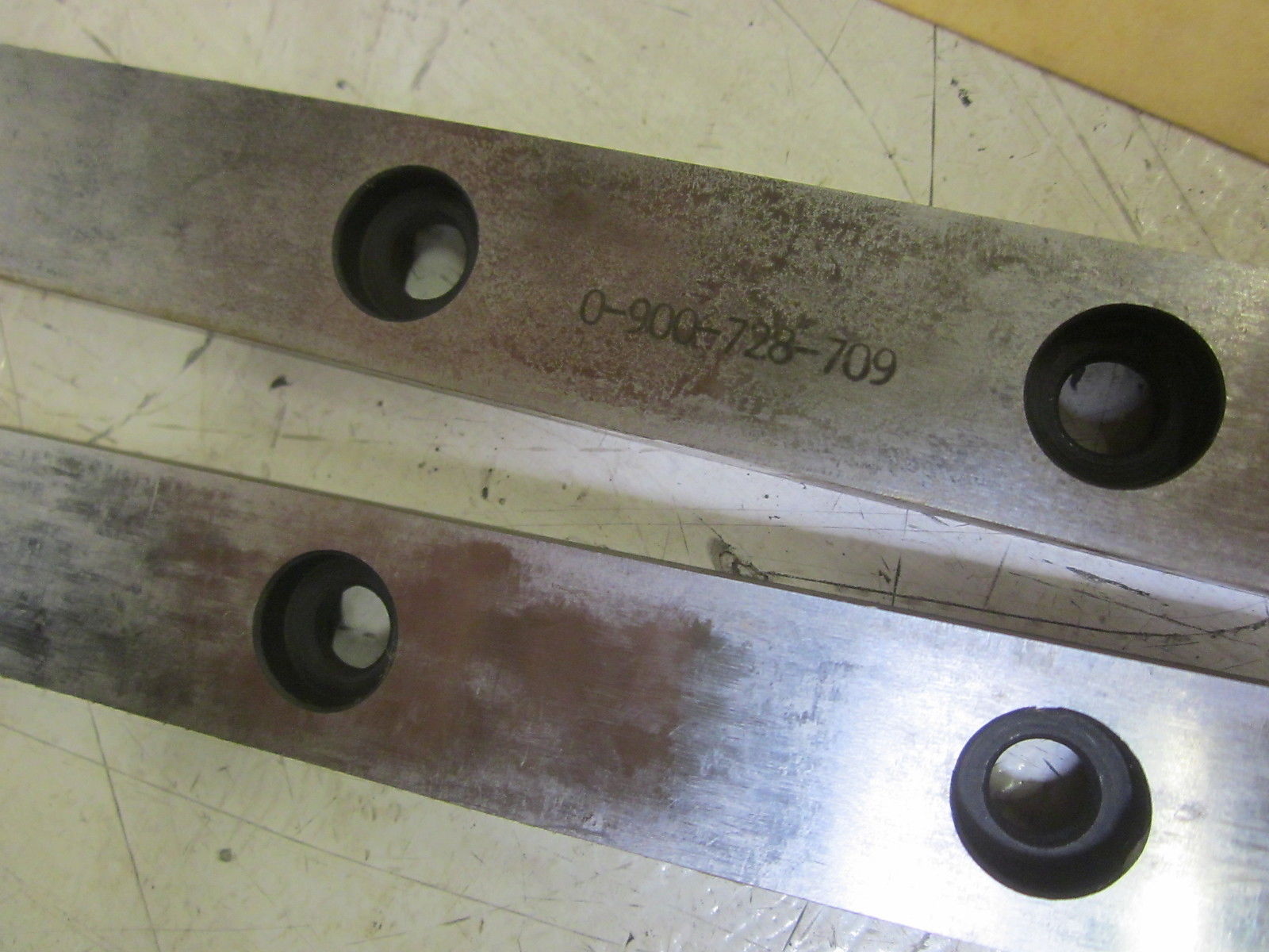 LOT OF 2  0-900-728-709 ROTARY KNIFE 140MM NSMP