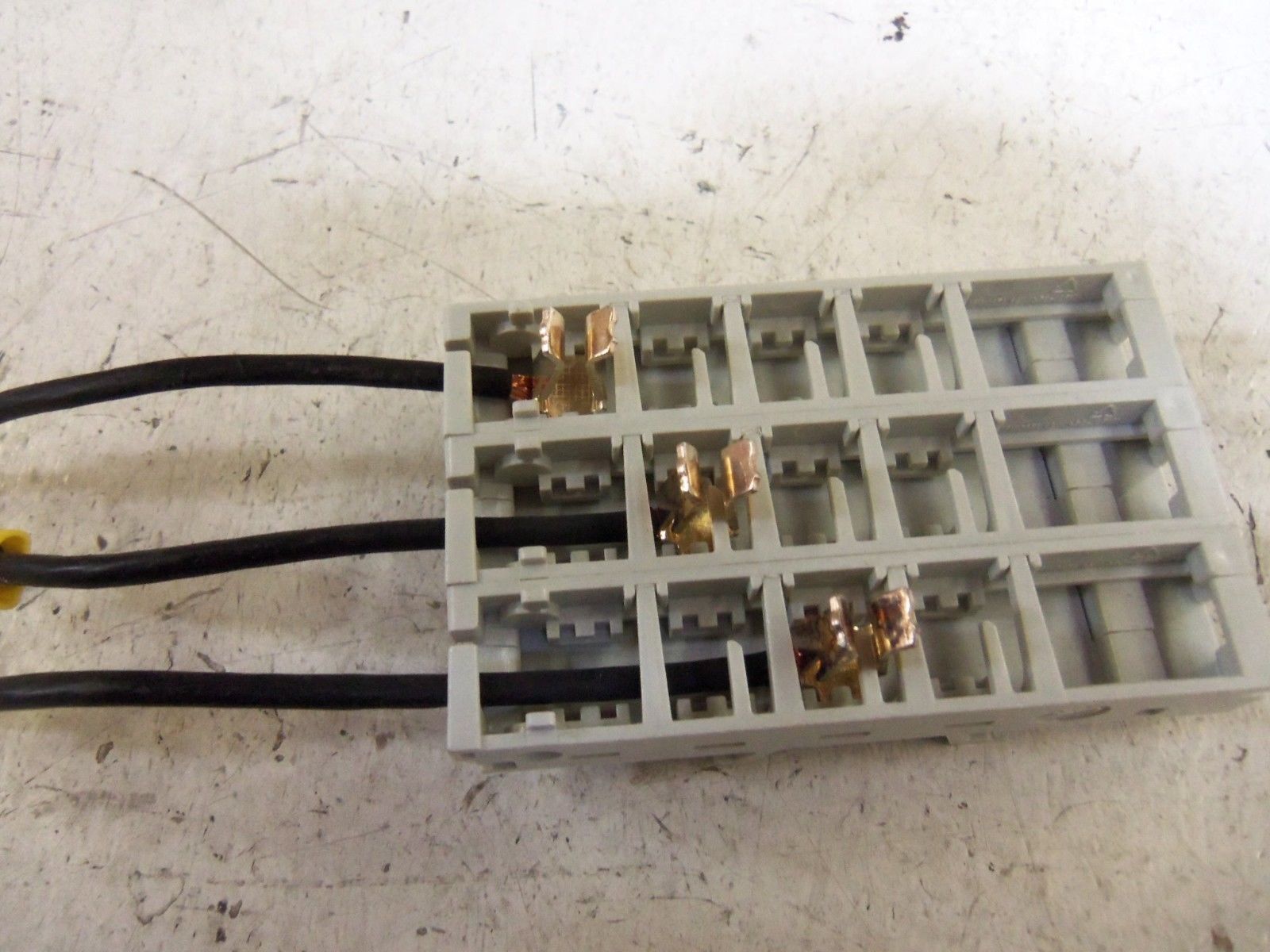LOT OF 20 ABB  ZLS183BB *USED*