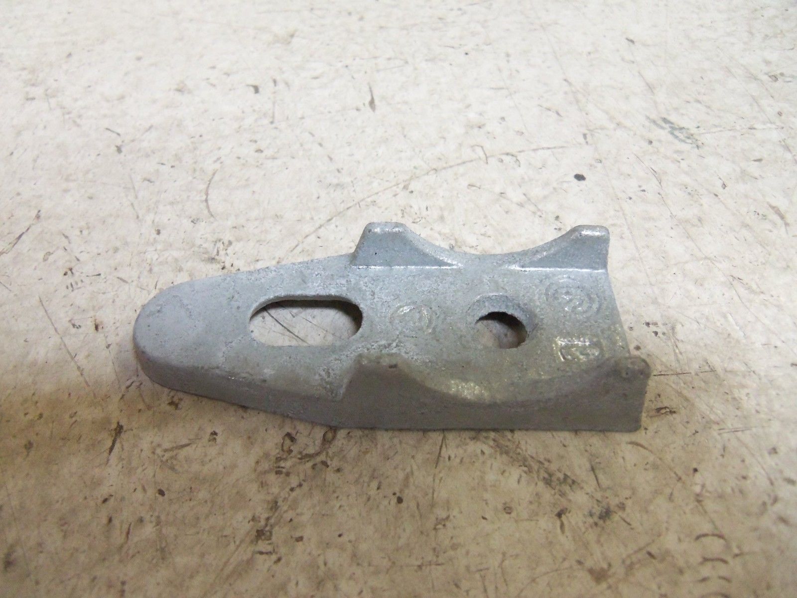 LOT OF 20 APPLETON CLB-100MN CLAMP NSMP