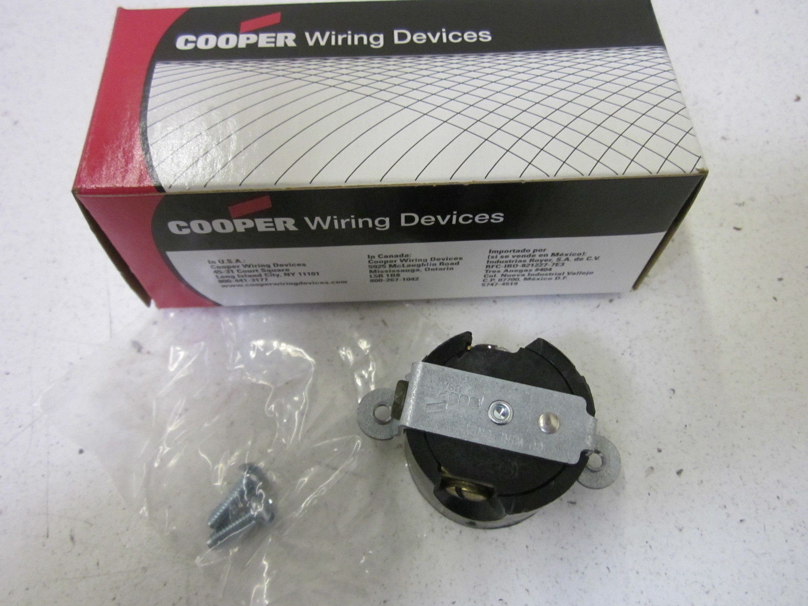 LOT OF 20 COOPER 5858B  SINGLE RECEPTACLE NSMP