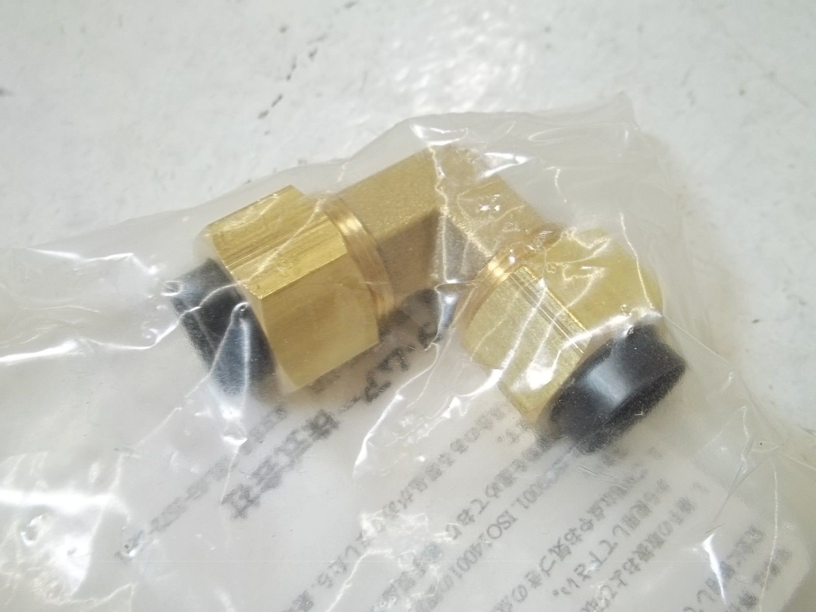 LOT OF 20 NITTA MOORE UL1N1/2 TUBE FITTINGS NSMP