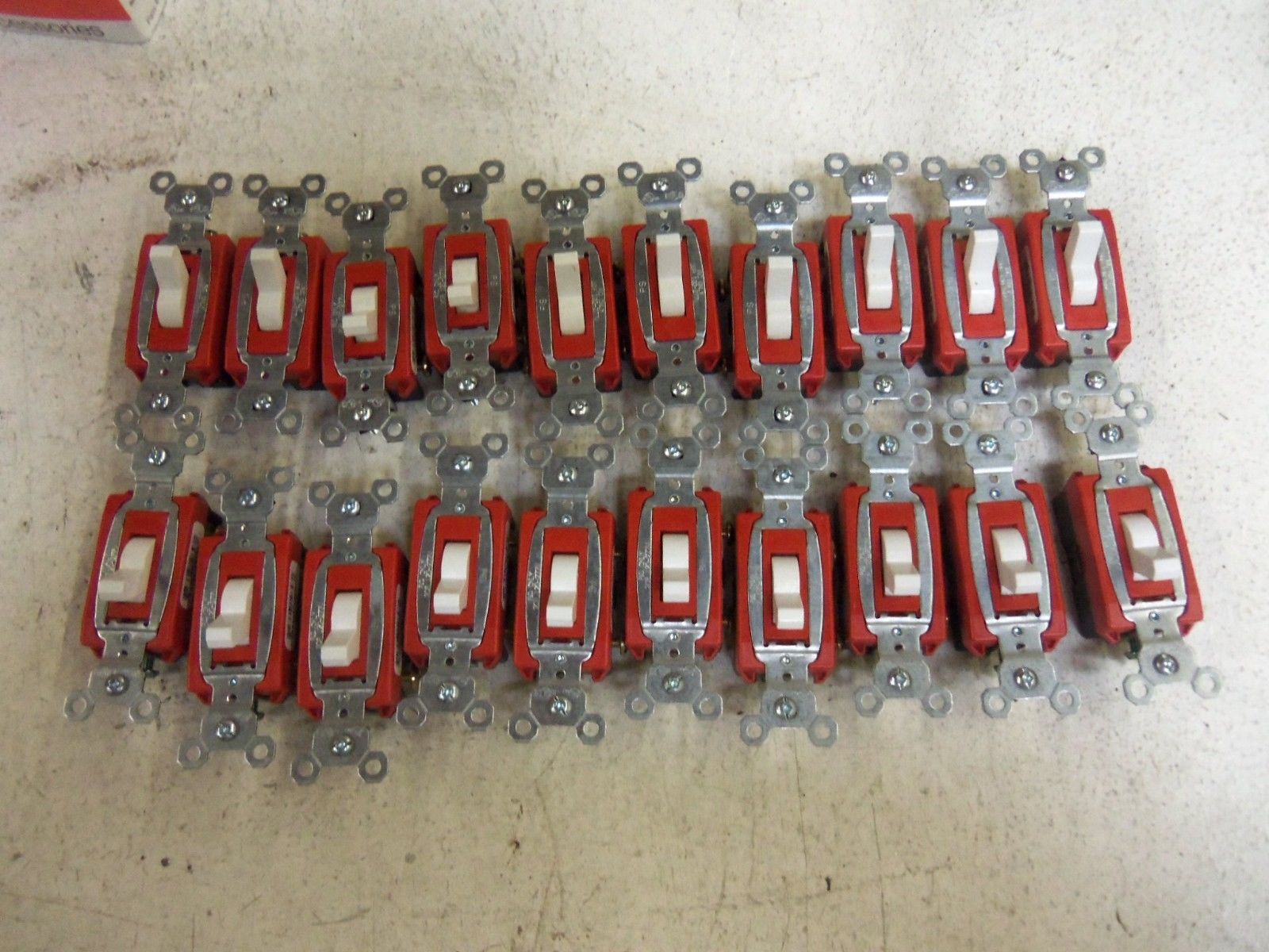LOT OF 20  PASS & SEYMOUR CS20AC1-W SINGLE POLE SWITCH NSMP