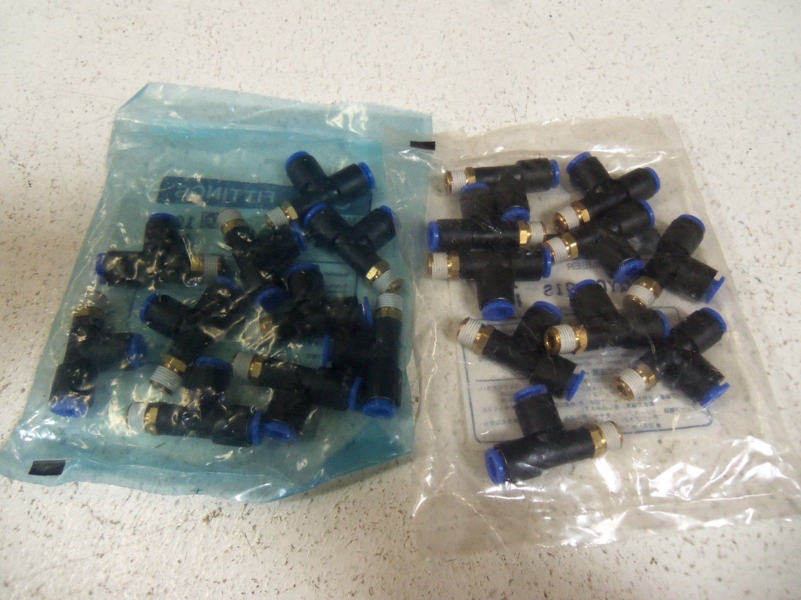LOT OF 20  SMC FITTINGS KQY06-01S NSMP