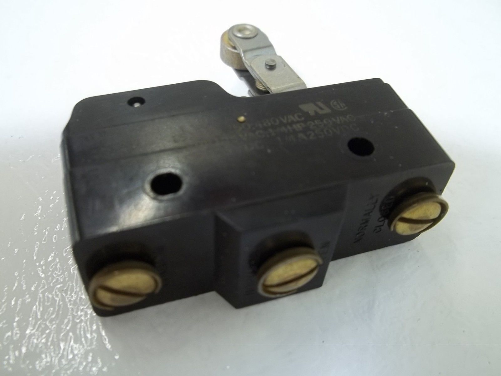 MICRO SWITCH BZ-2RW826-A2 LIMIT SWITCH  UNMP