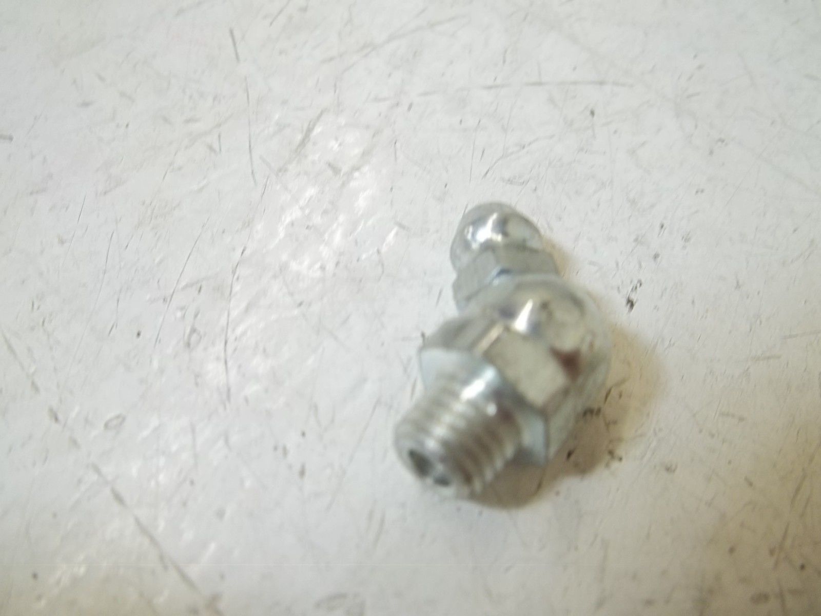 LOT OF 23 1637B FITTING 415 DEGREE-1/4" NSNP