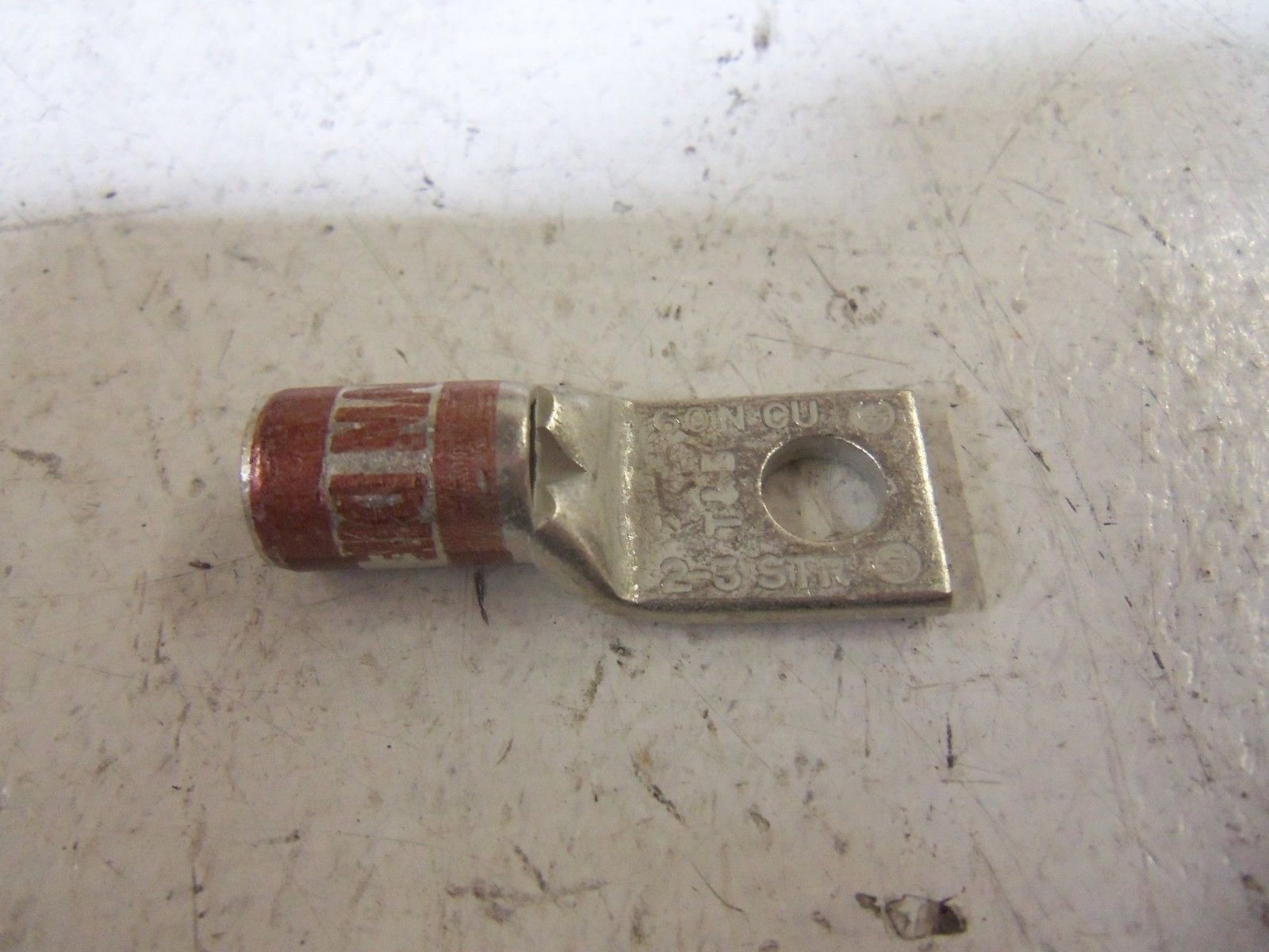 LOT OF 23 THOMAS & BETTS 54107 CONNECTORS NSMP