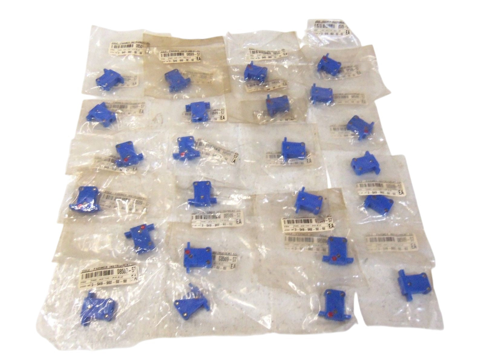 LOT OF 24 COLE-PARMER PANEL JACK, TYPE "T" BLUE 08509-57 NSMP