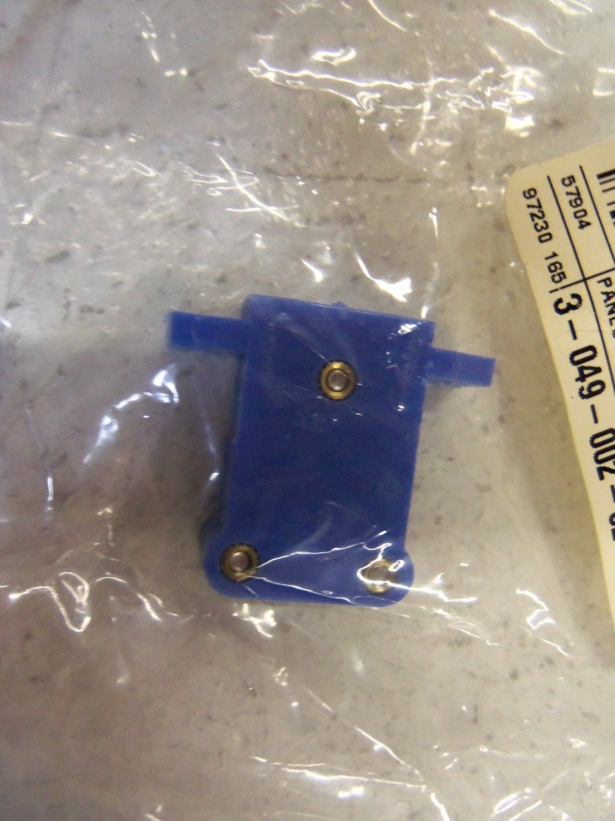 LOT OF 24 COLE-PARMER PANEL JACK, TYPE "T" BLUE 08509-57 NSMP