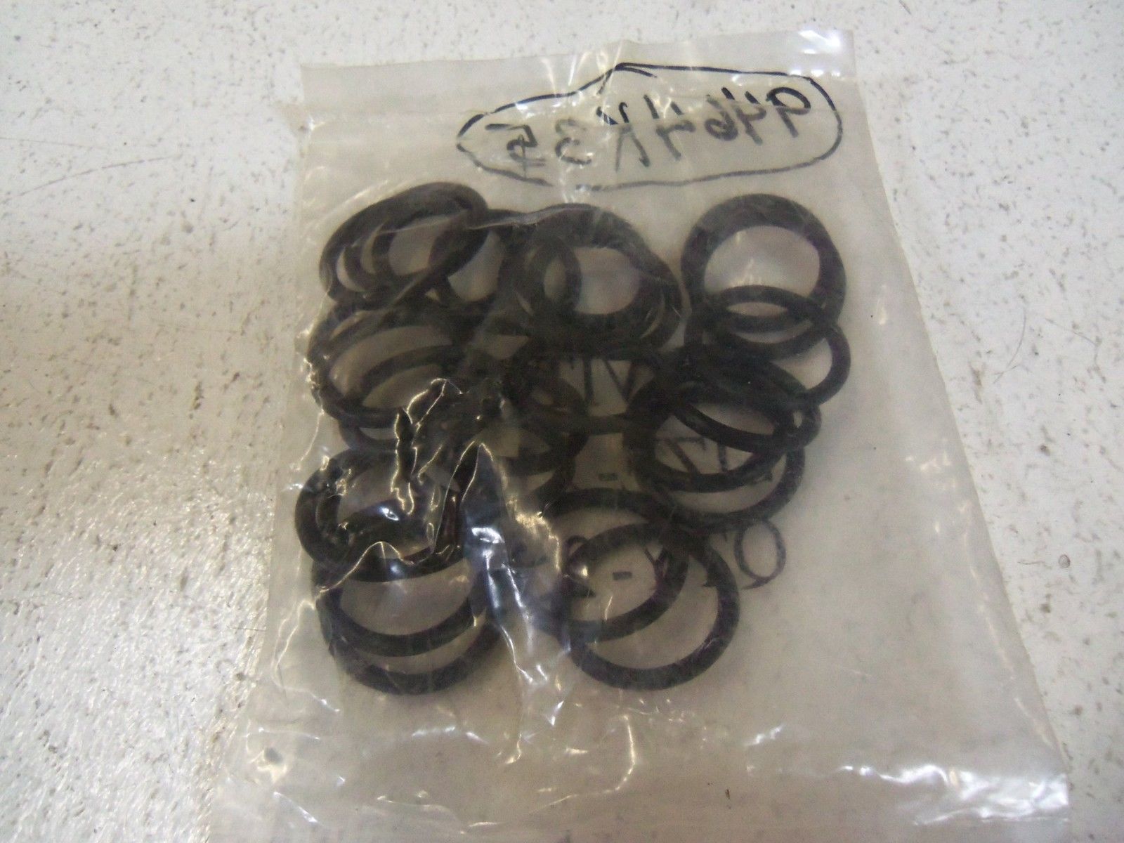 LOT OF 25 75 VITON "O RING" 214 NSMP