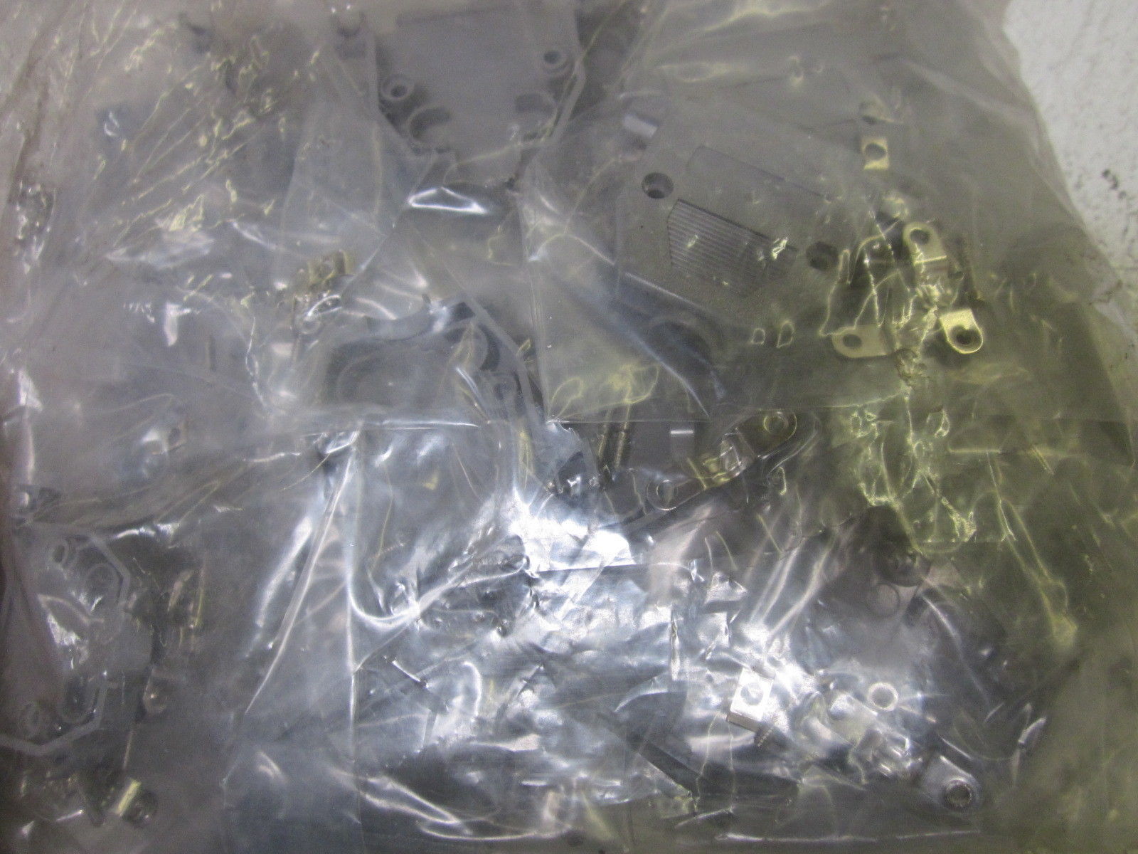 LOT OF 25 AIM ELECTRONICS 40-9725H NSMP