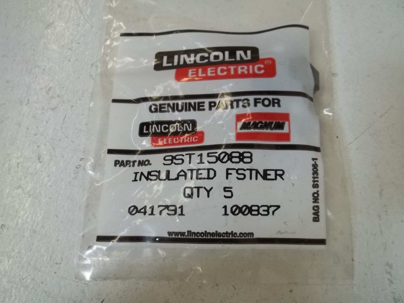 LOT OF 25 LINCOLN ELECTRIC 9ST15088 INSULATED FSTNER NSMP