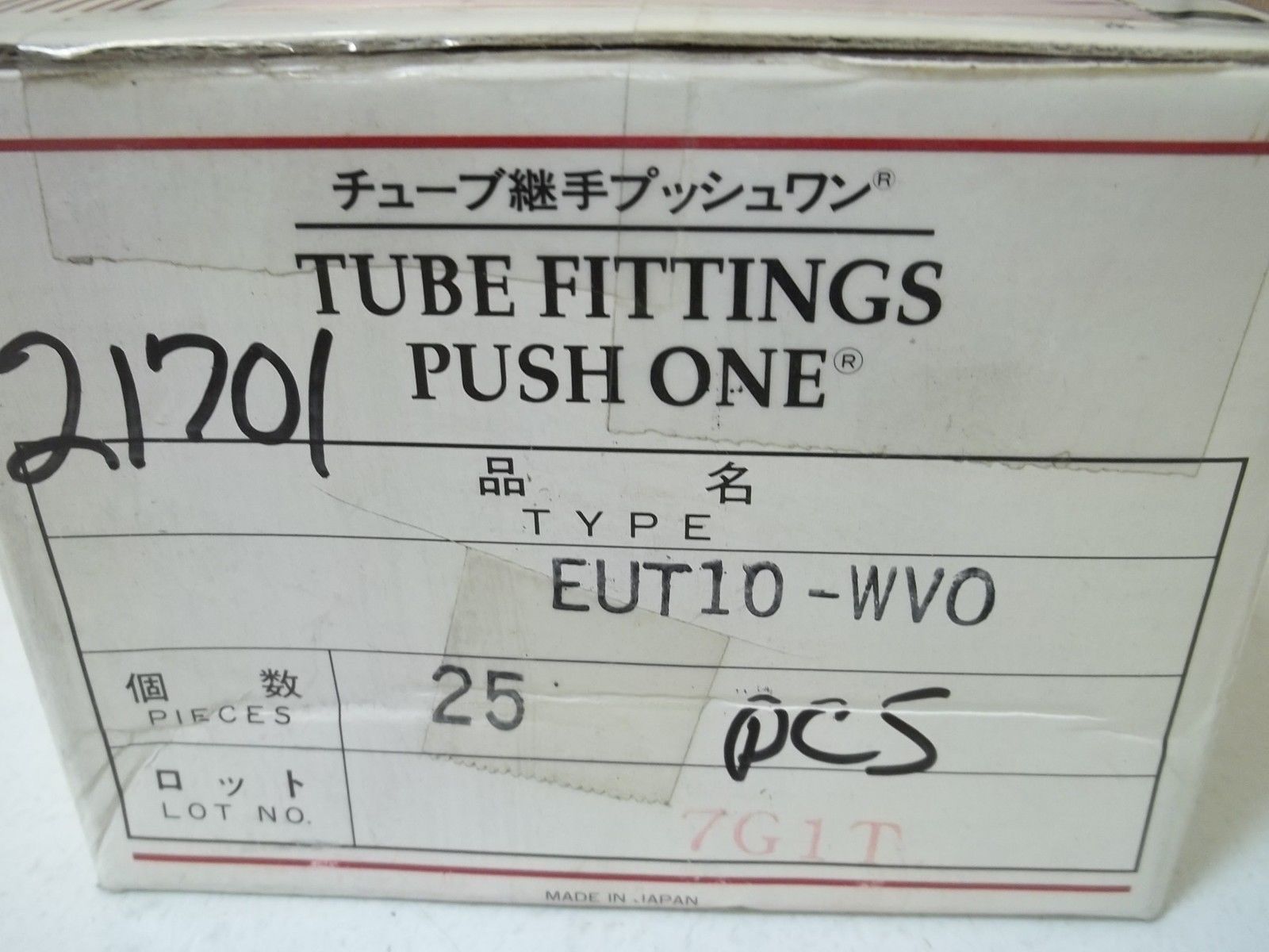 LOT OF 25 NITTA MOORE EUT10-WV0 TUBE FITTING PUSH ONE NSMP