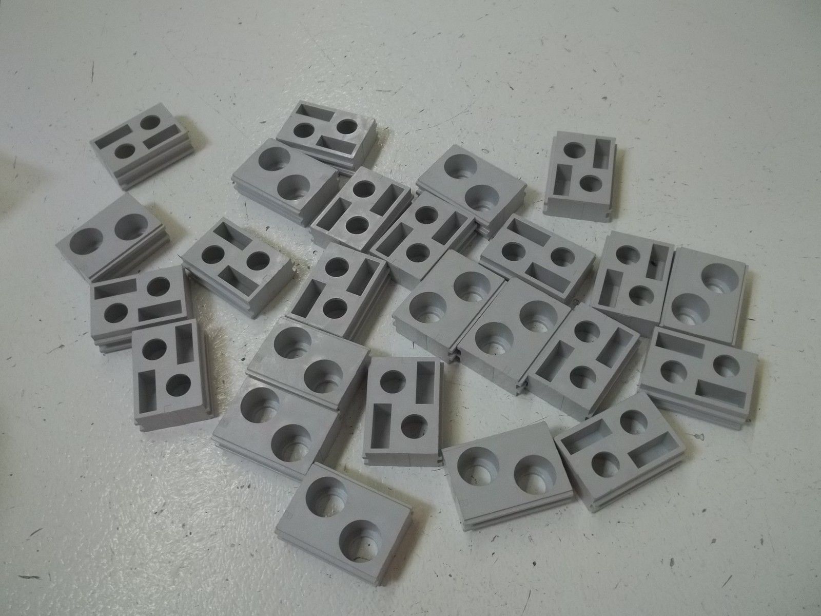LOT OF 25 ODU 610-140-102-923-000 NSMP