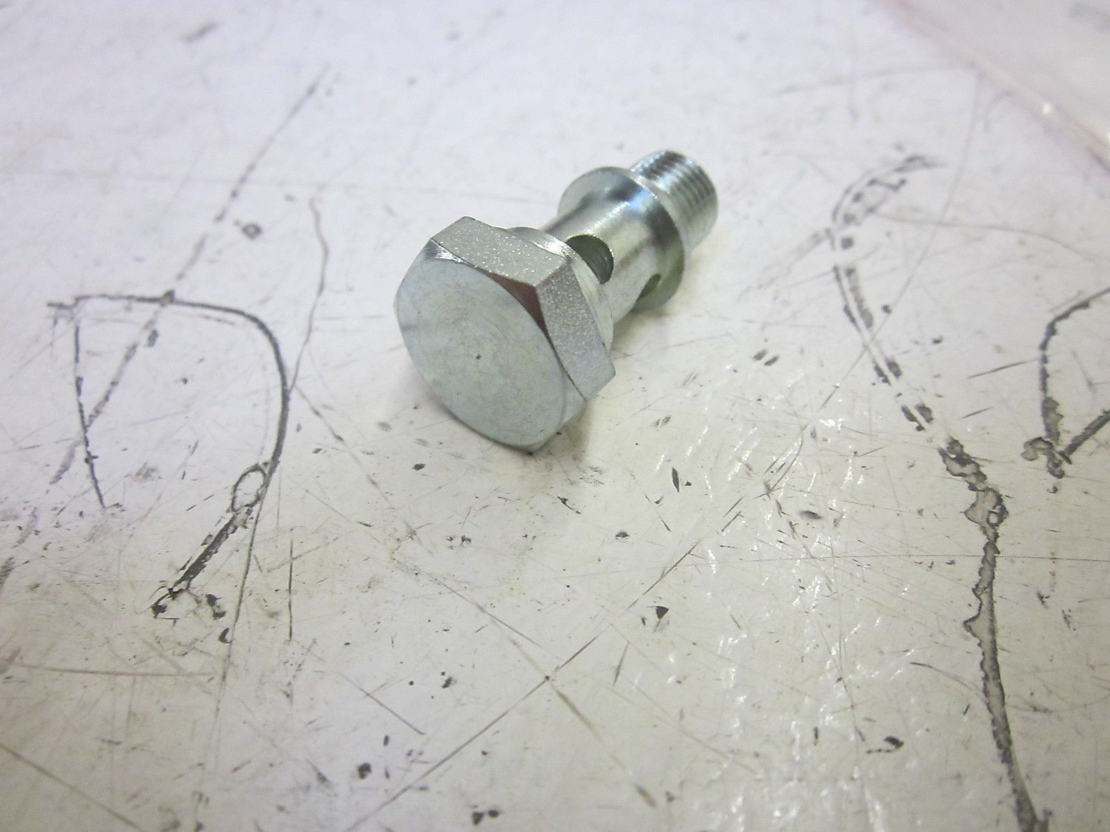 LOT OF 2 60312402 FITTING, CENTRAL LUBE NSMP