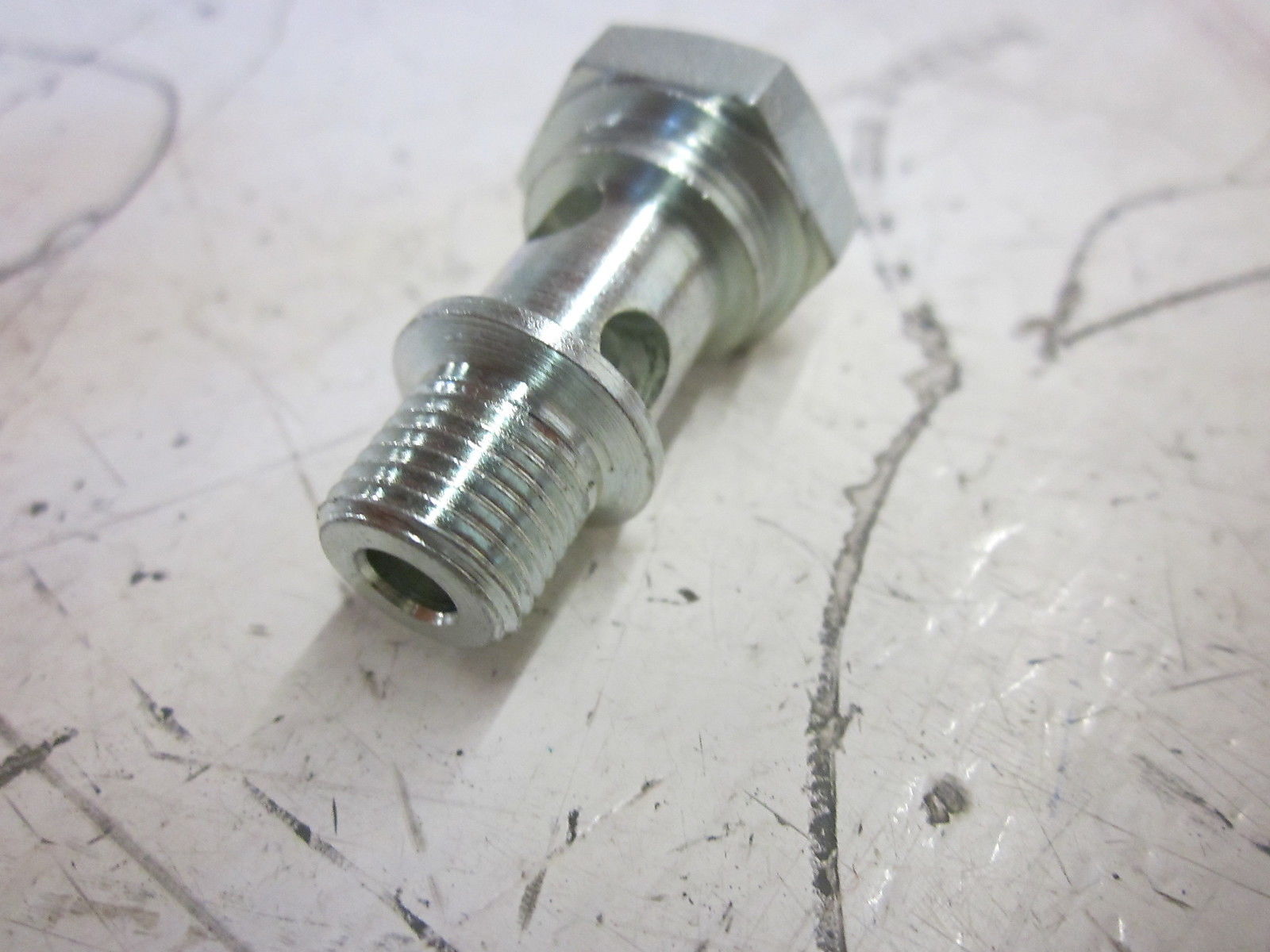 LOT OF 2 60312402 FITTING, CENTRAL LUBE NSMP