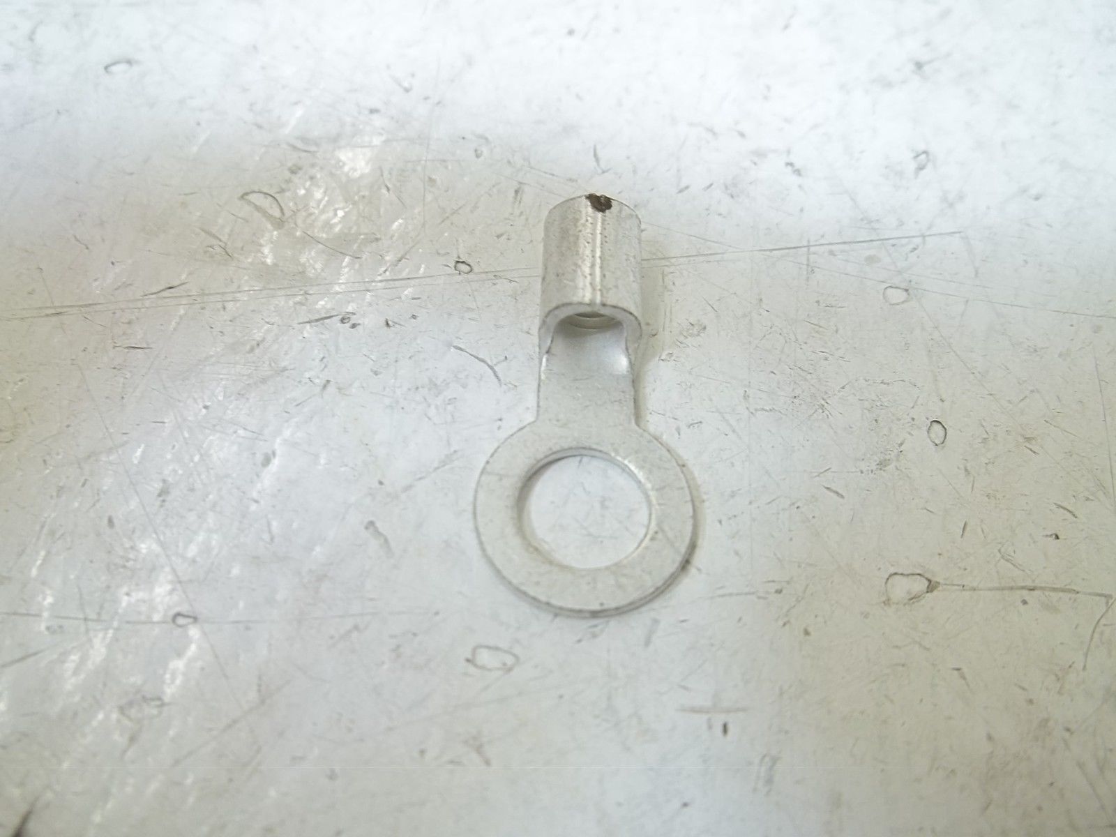 LOT OF 26 BURNDY T10-14 HYLUG 16-10WIRE, 1/4 STUD NSMP