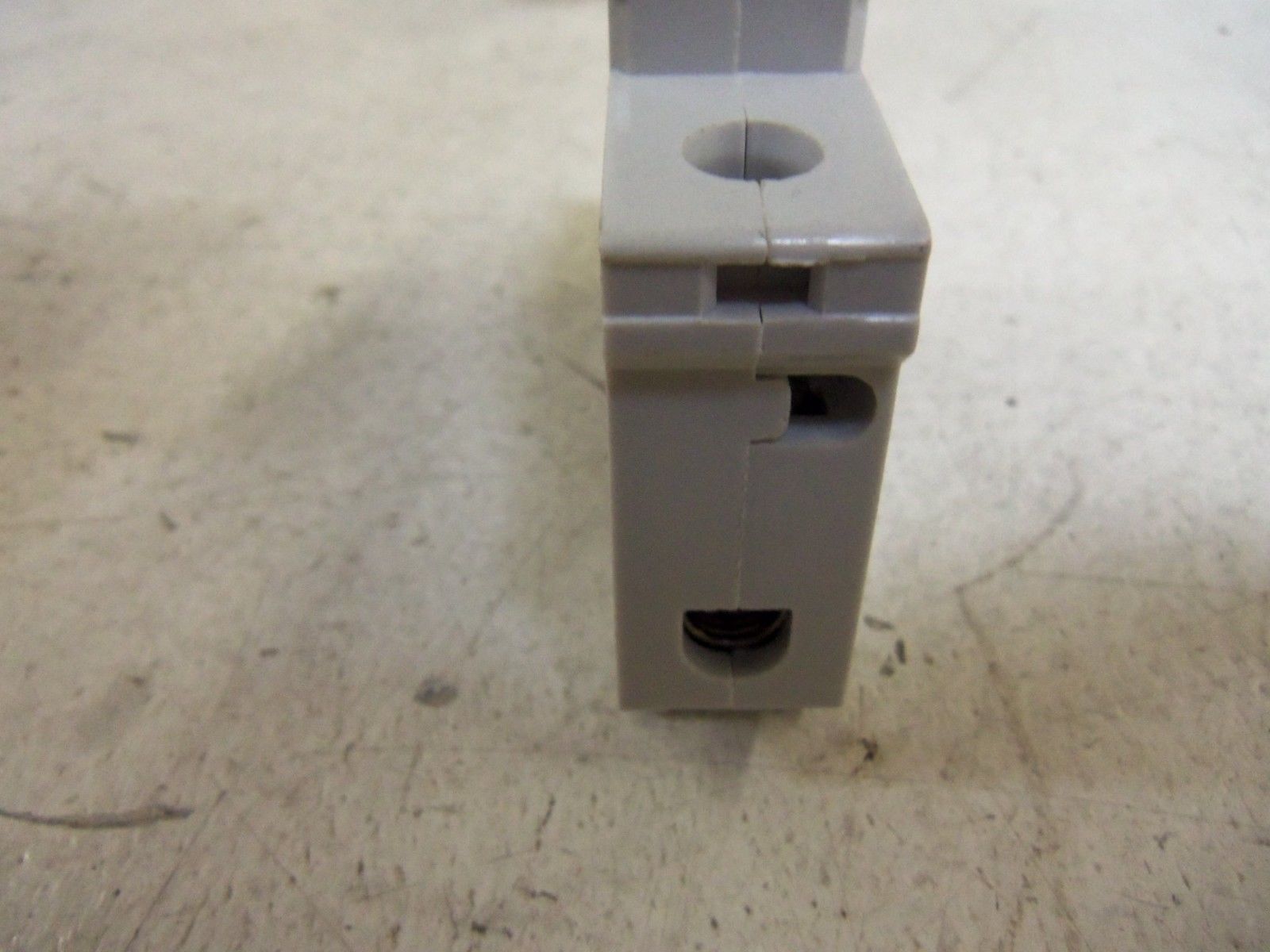 LOT OF 2 ABB CIRCUIT BREAKERS S27-K10 UNMP