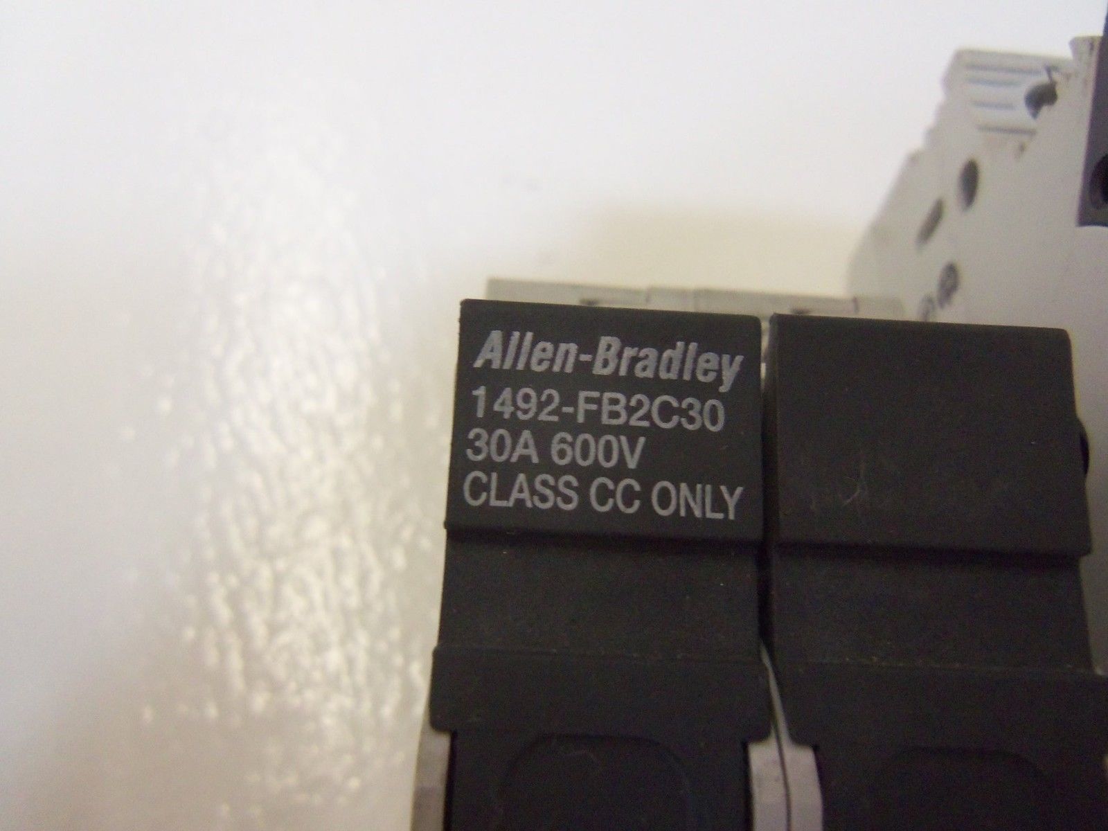 ALLEN BRADLEY 1492-FB2C30 SER. B FUSE HOLDER UNMP