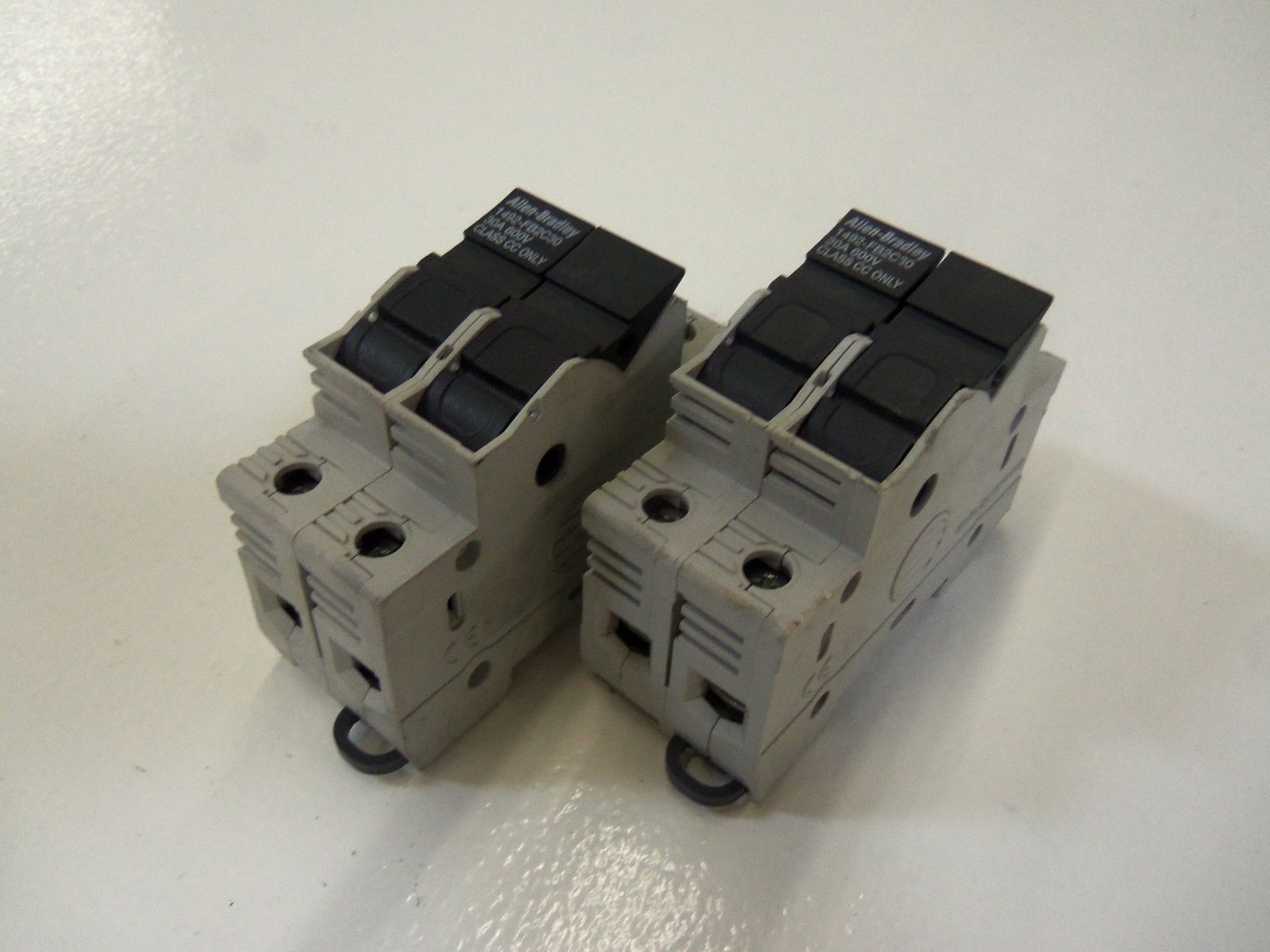 ALLEN BRADLEY 1492-FB2C30 SER. B FUSE HOLDER UNMP