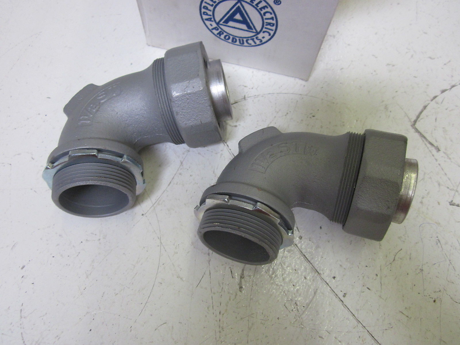 LOT OF 2 APPLETON ST-90150 CONNECTOR 90 DEG 1-1/2" NSMP