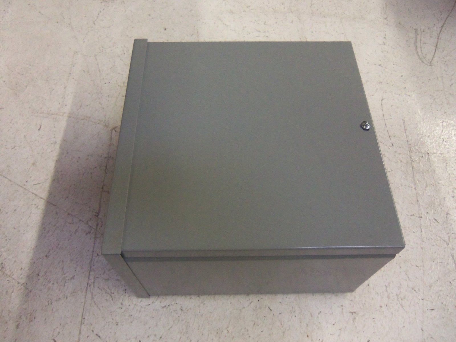 LOT OF 2 B-LINE 10106 RTSC NK ENCLOSURE 10x10x6 NSMP