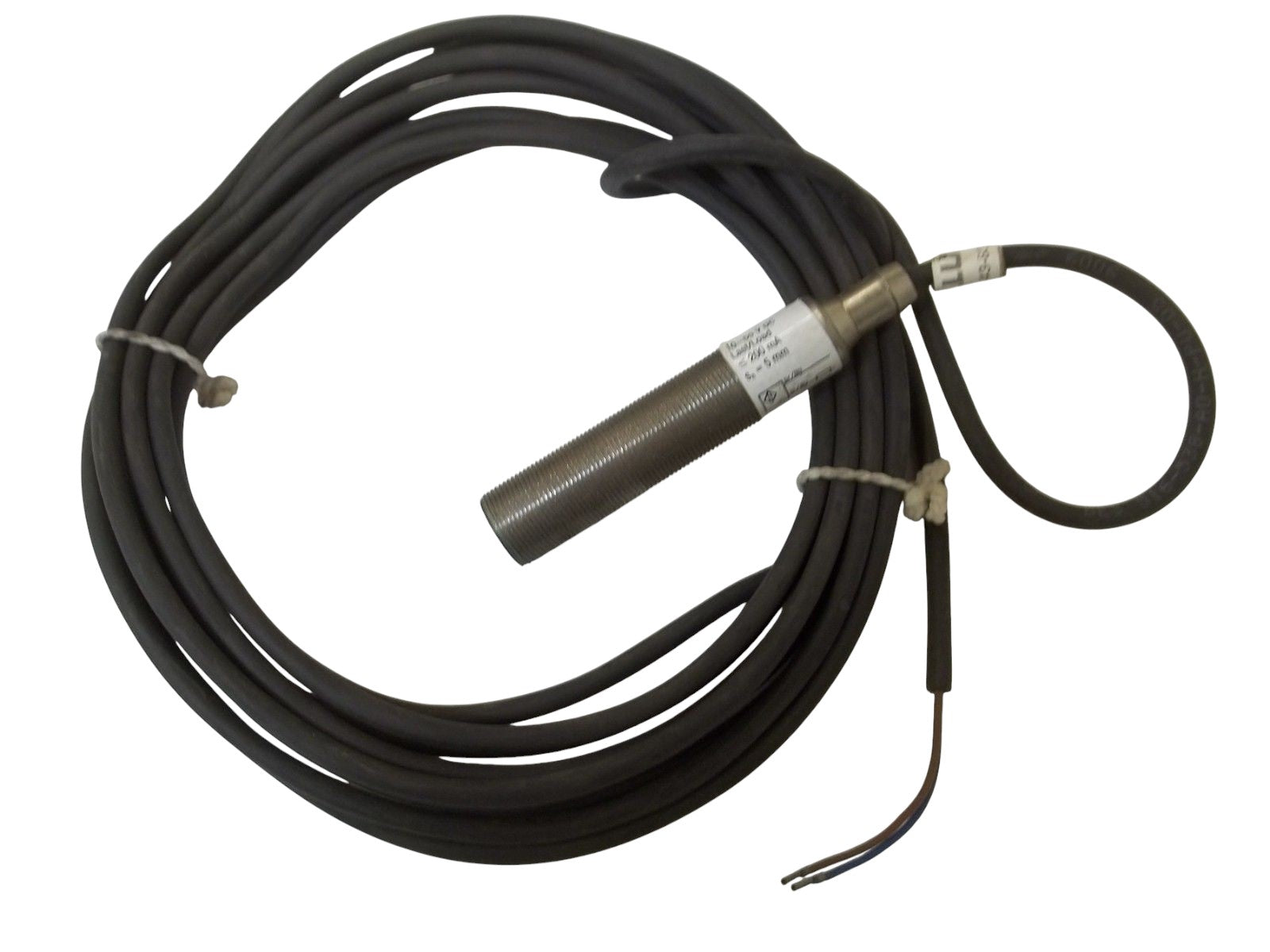 LOT OF 2 BALLUFF BES16-538-AO-H-PU UNMP