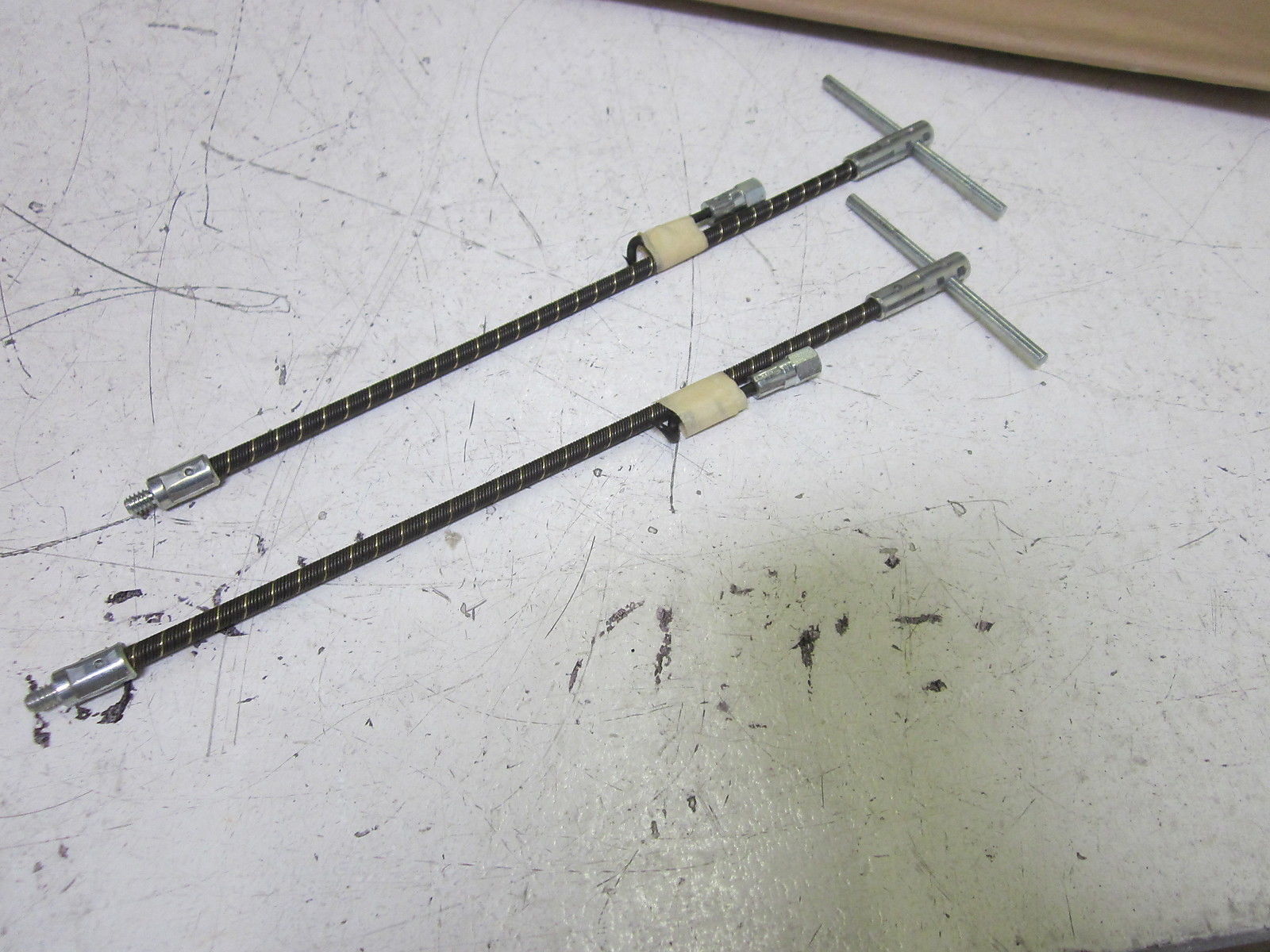 LOT OF 2 BDM777Y EXTRACTOR HOOK NSMP