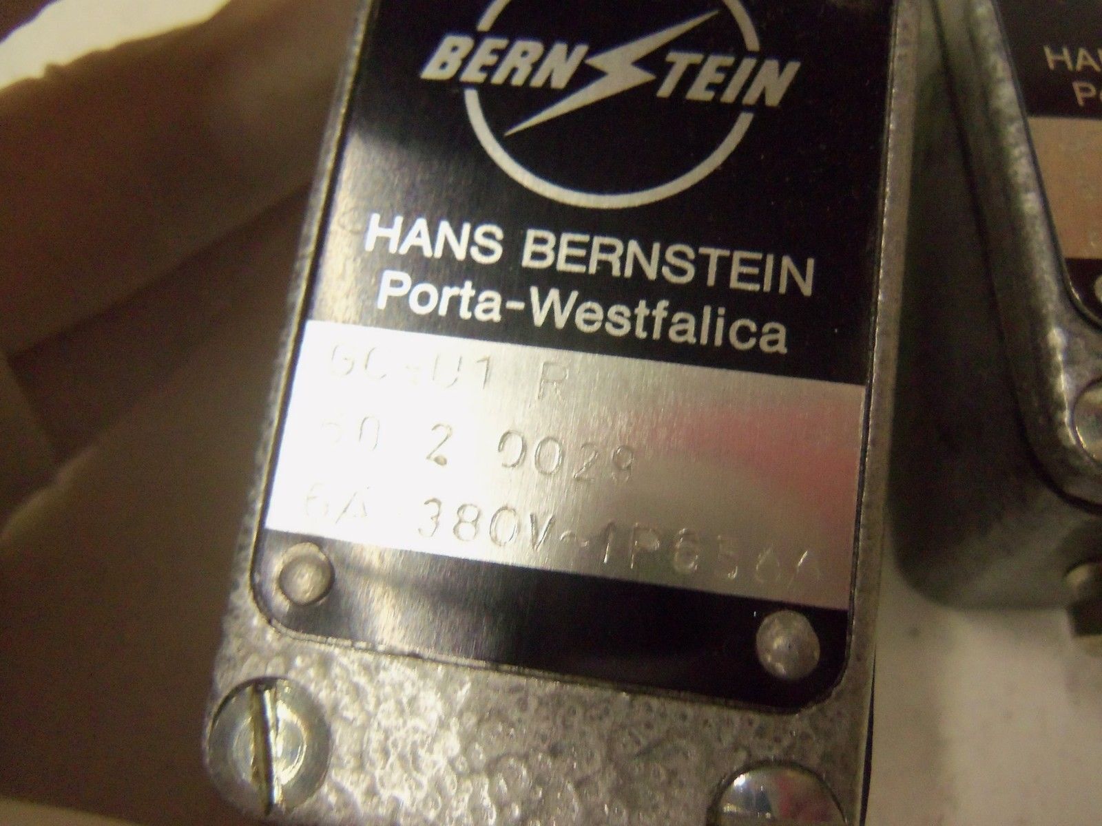 LOT OF 2 BERNSTEIN GC-U1R UNMP