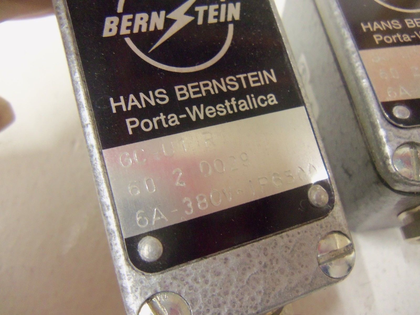 LOT OF 2 BERNSTEIN GC-U1R UNMP