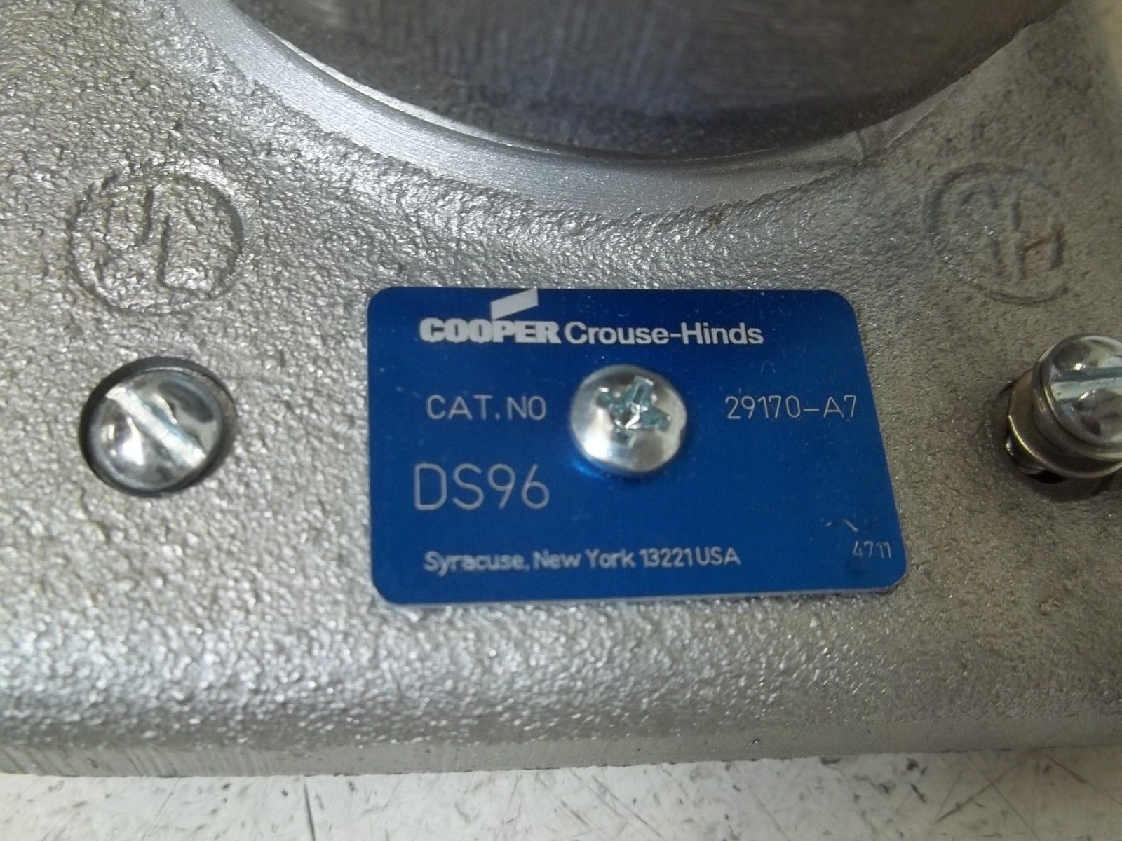 LOT OF 2 CROUSE-HINDS DS96 COVER NSMP