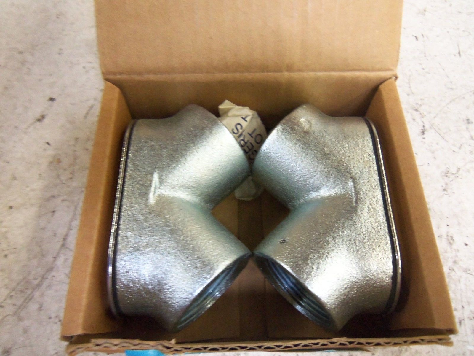 LOT OF 2 CROUSE-HINDS 823 CONDUIT NSMP