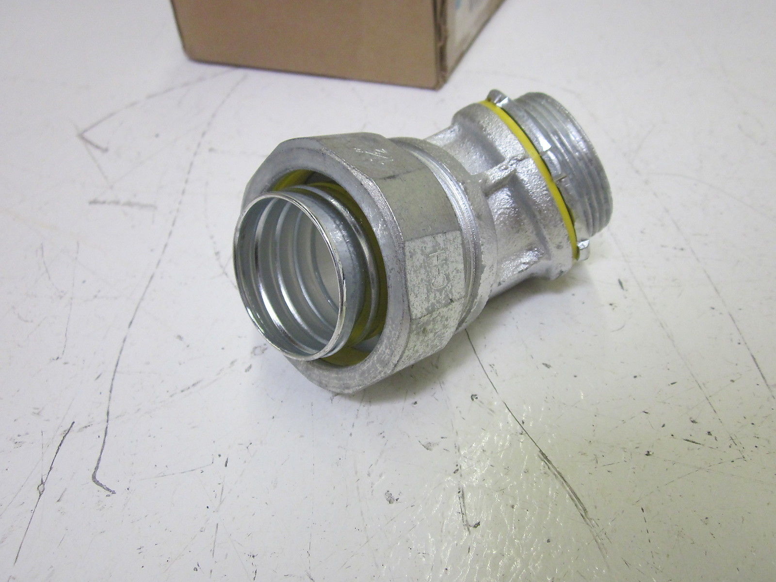 LOT OF 2 CROUSE-HINDS LT15045 45 DEGREE CONNECTOR 1-1/2" NSMP