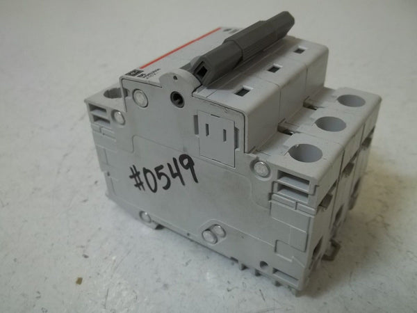 LOT OF 2 CUTLER HAMMER WMS3B06 CIRCUIT BREAKER UNMP