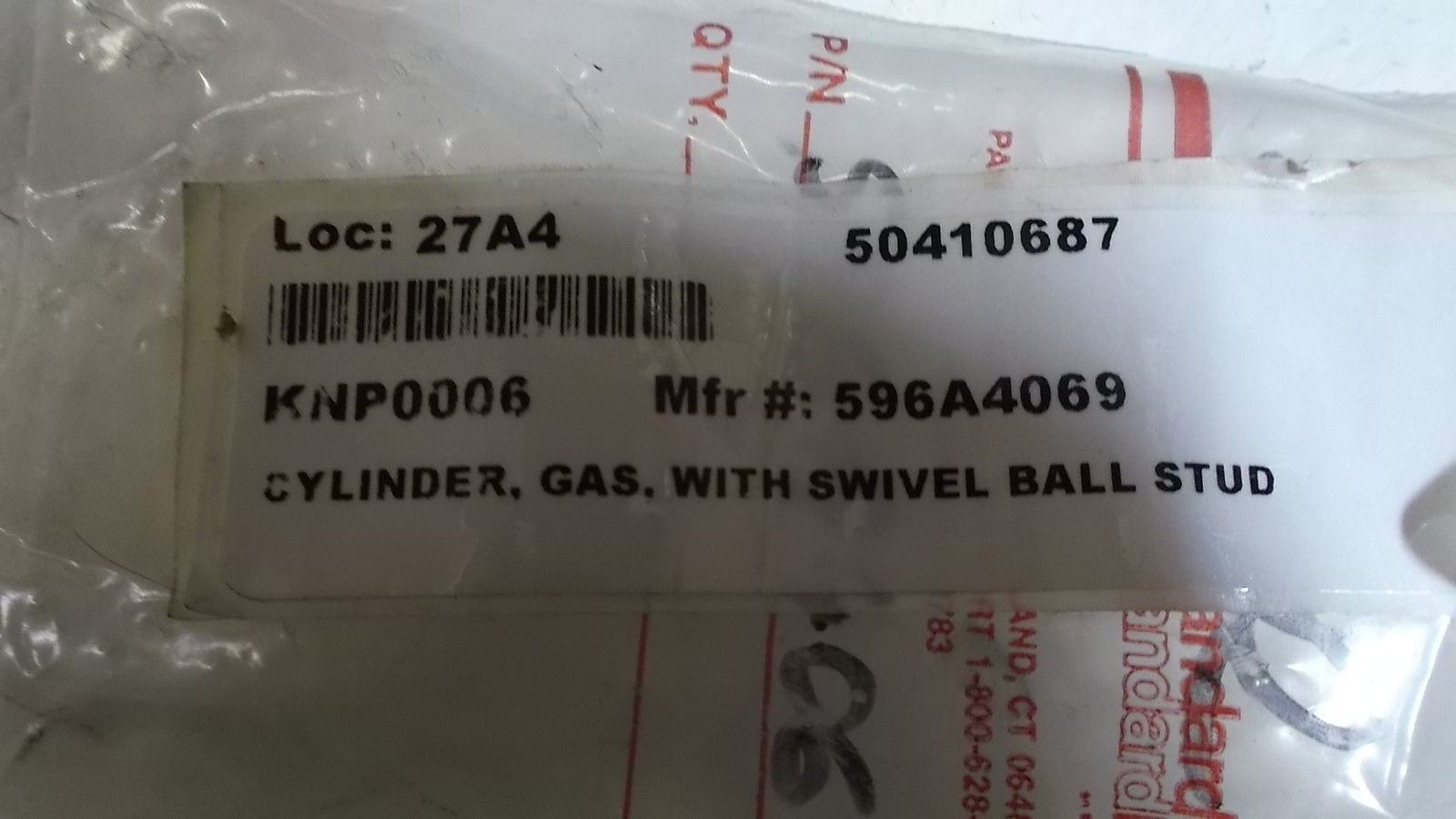 LOT OF 2 CYLINDER, GAS WITH SWIVEL BALL STUD 596A4069 NSNP