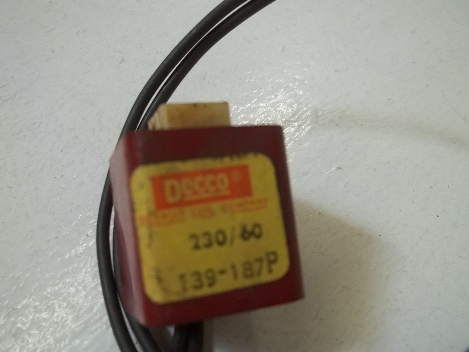 LOT OF 2 DECC 139-187P 230/60 UNMP