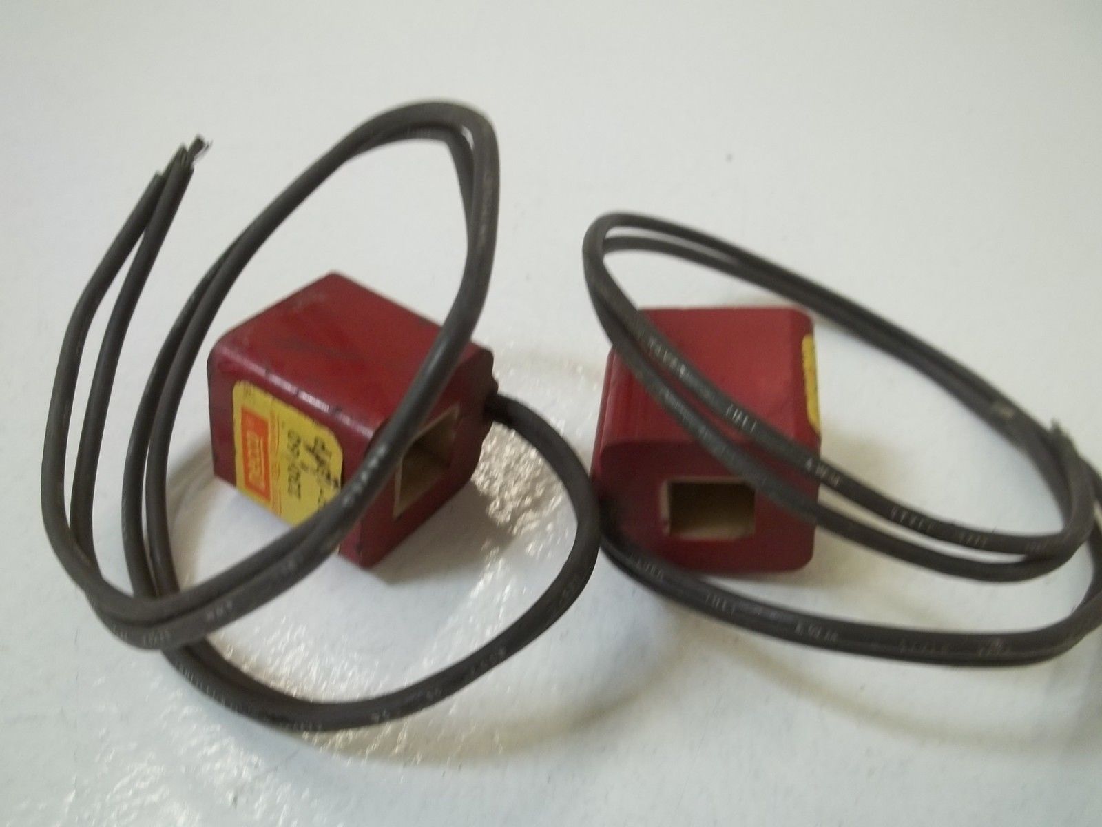LOT OF 2 DECC 139-187P 230/60 UNMP